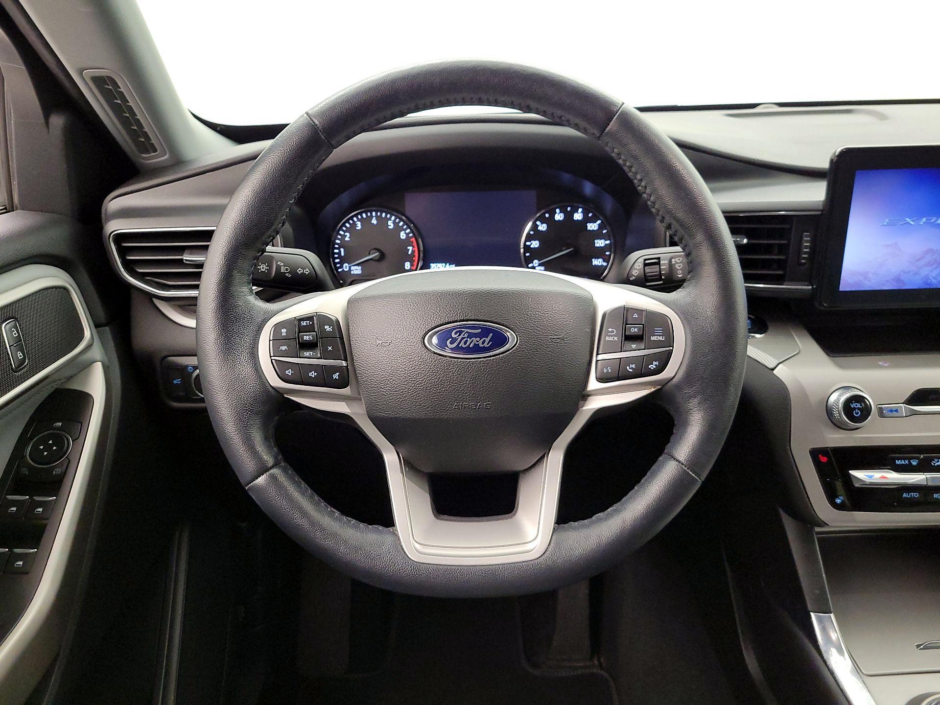 Thumbnail: 2022 Ford Explorer - 10