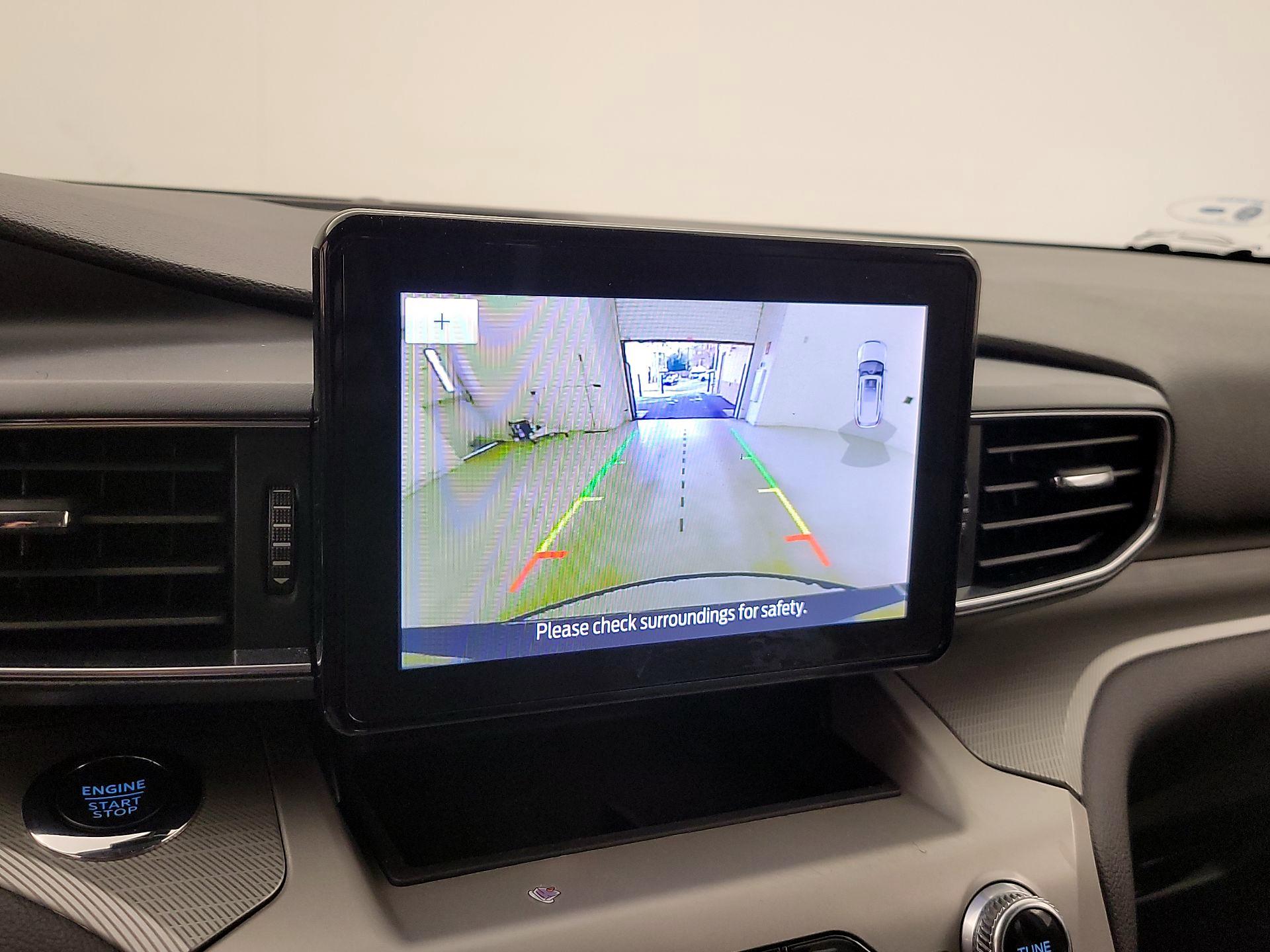 Thumbnail: 2022 Ford Explorer - 15