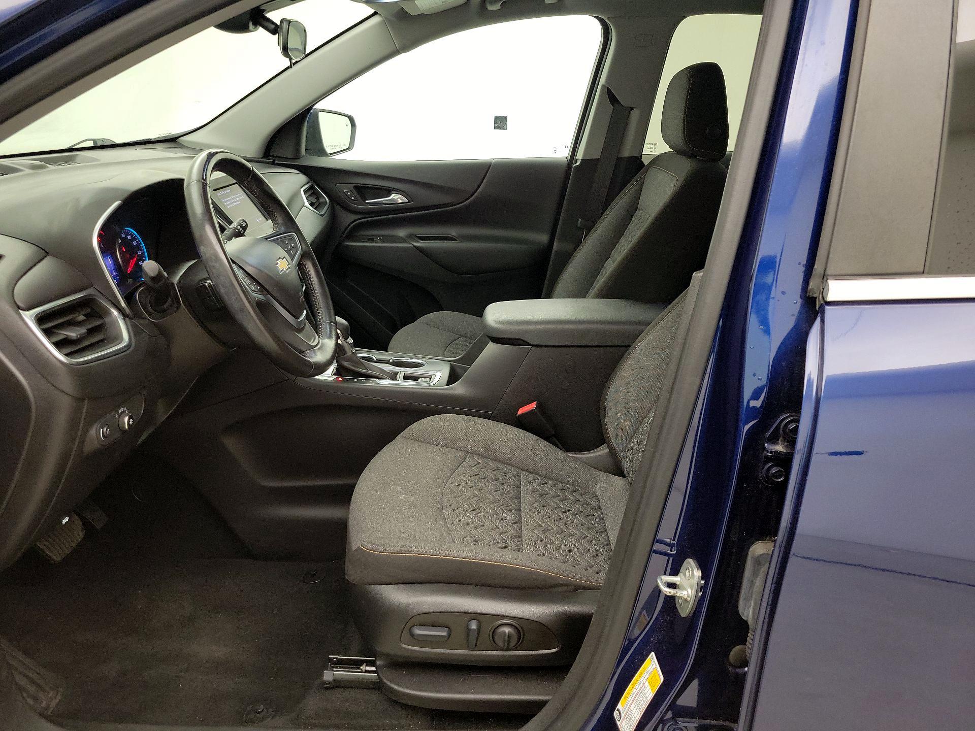 Thumbnail: 2022 Chevrolet Equinox - 11