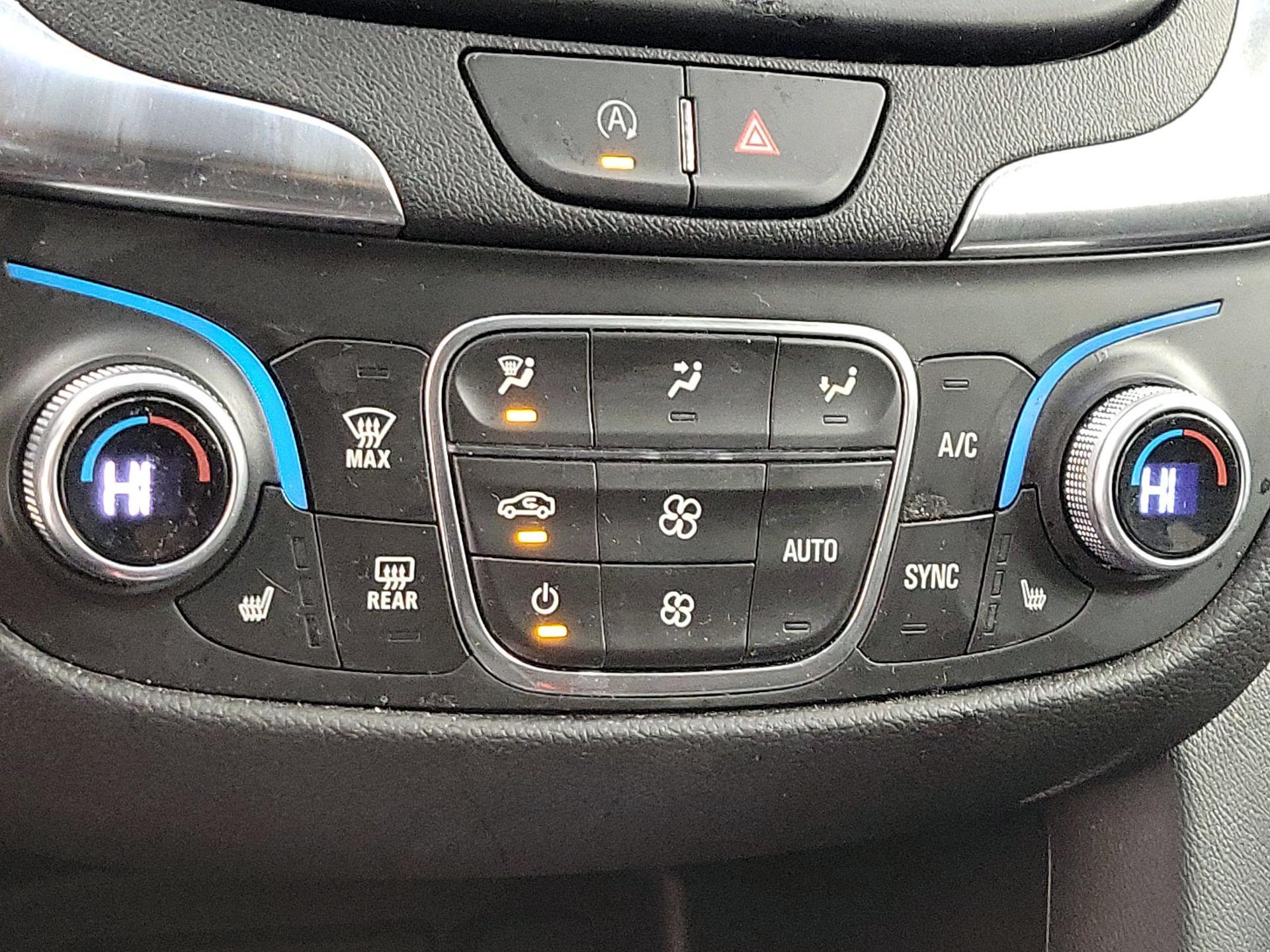 Thumbnail: 2022 Chevrolet Equinox - 16