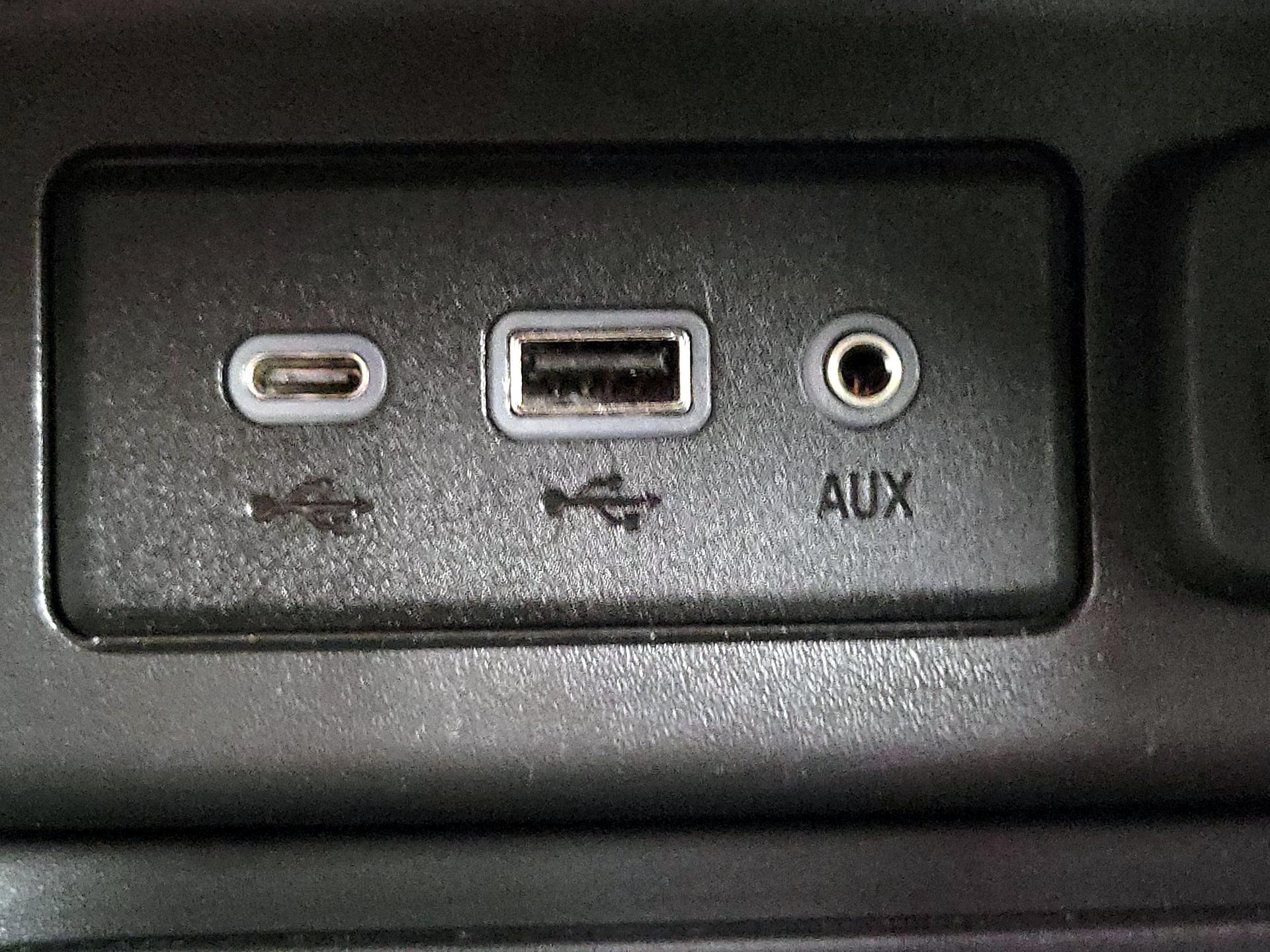 Thumbnail: 2022 Chevrolet Equinox - 17