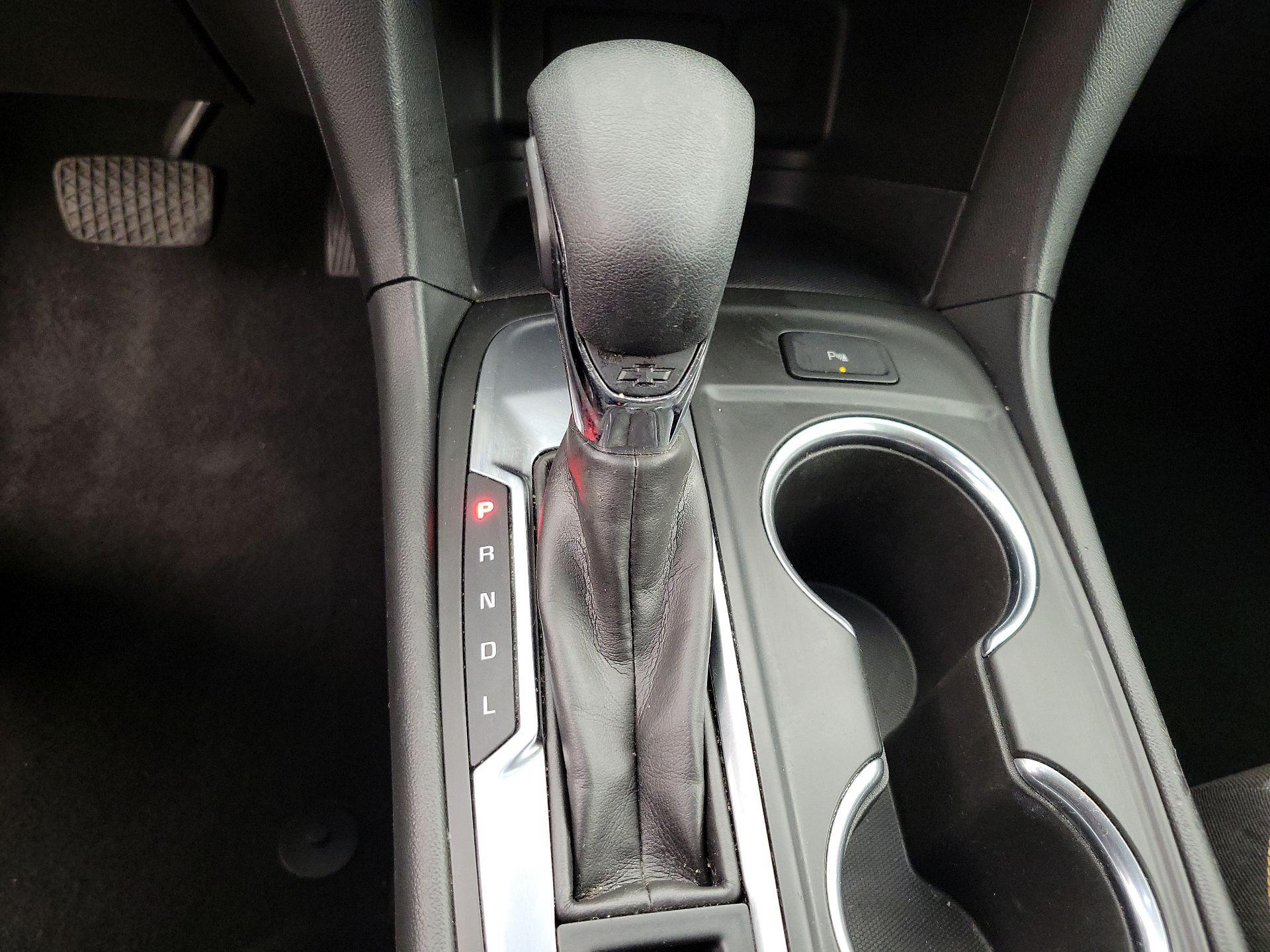 Thumbnail: 2022 Chevrolet Equinox - 18