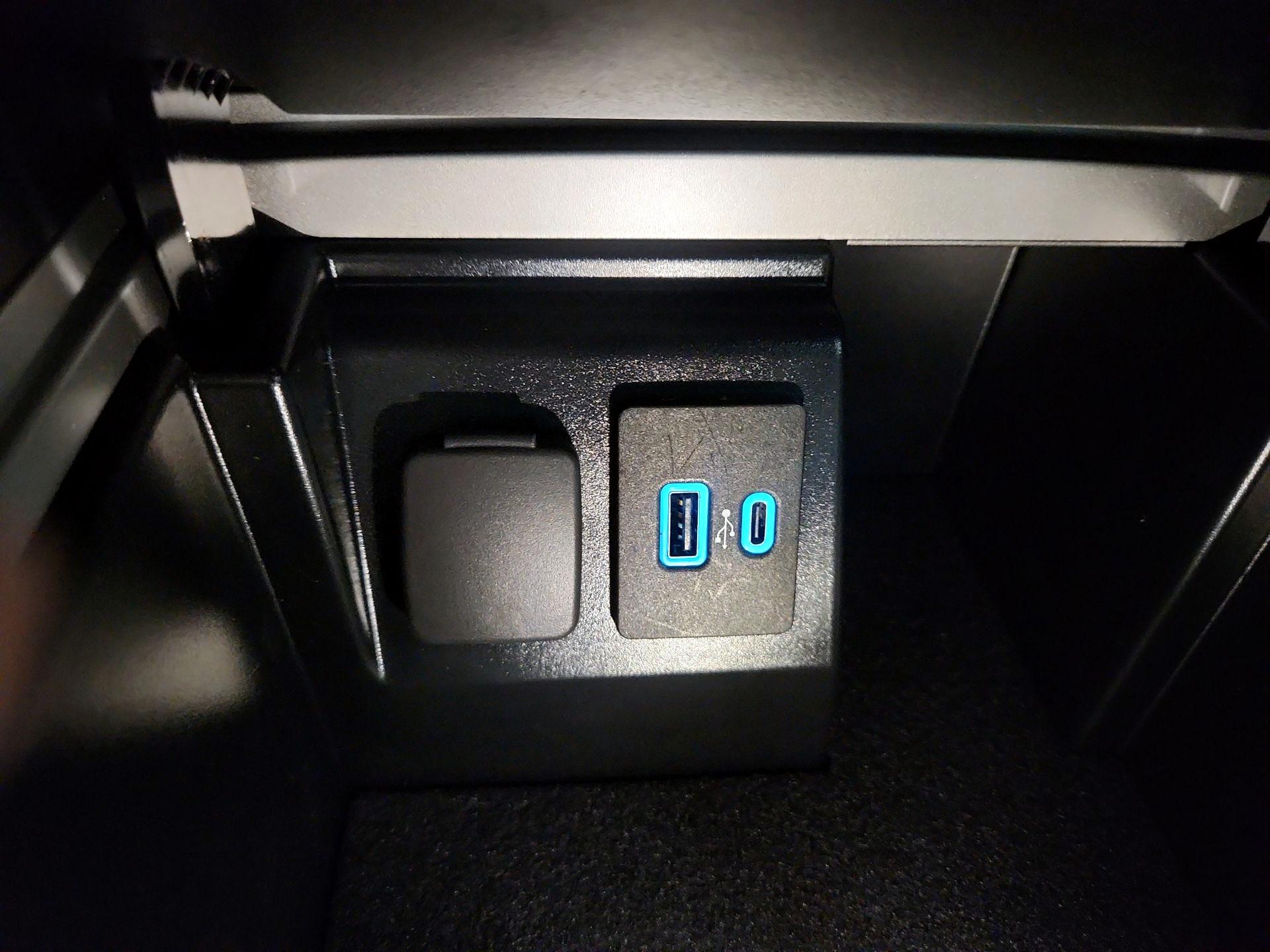 Thumbnail: 2023 Ford Explorer - 19