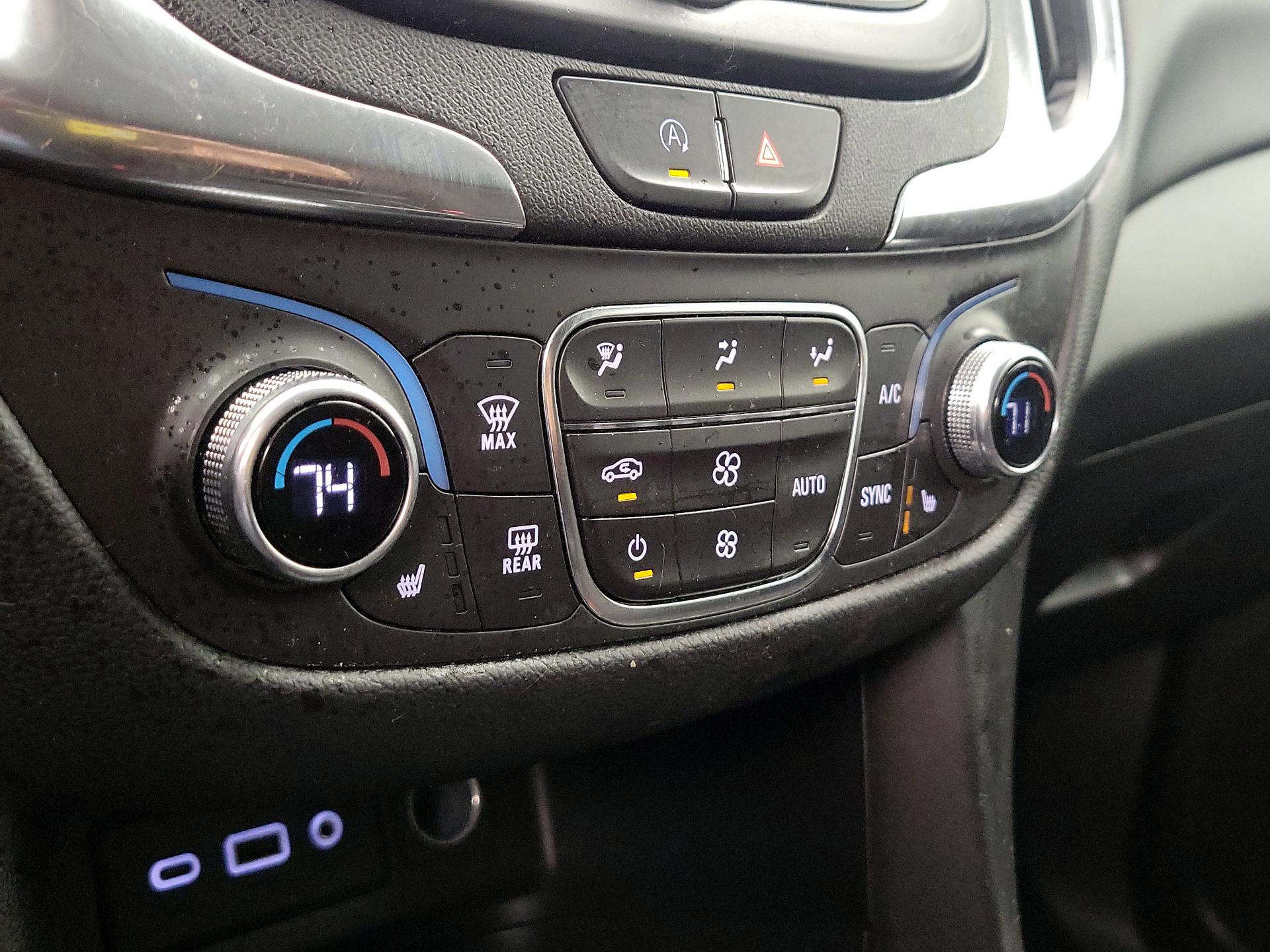 Thumbnail: 2022 Chevrolet Equinox - 16