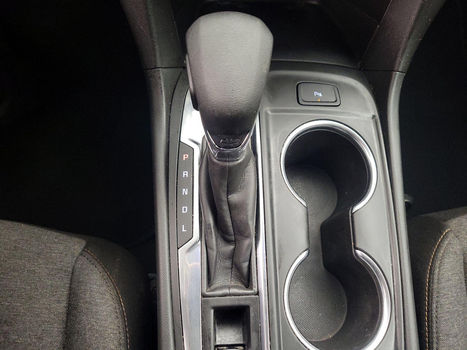 Thumbnail: 2022 Chevrolet Equinox - 17