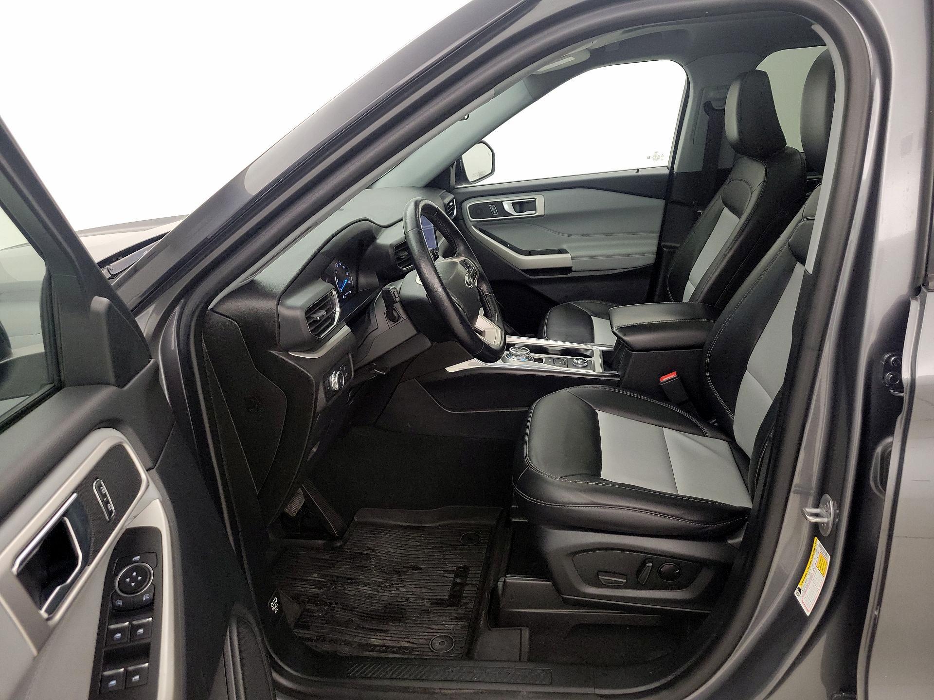 Thumbnail: 2022 Ford Explorer - 11