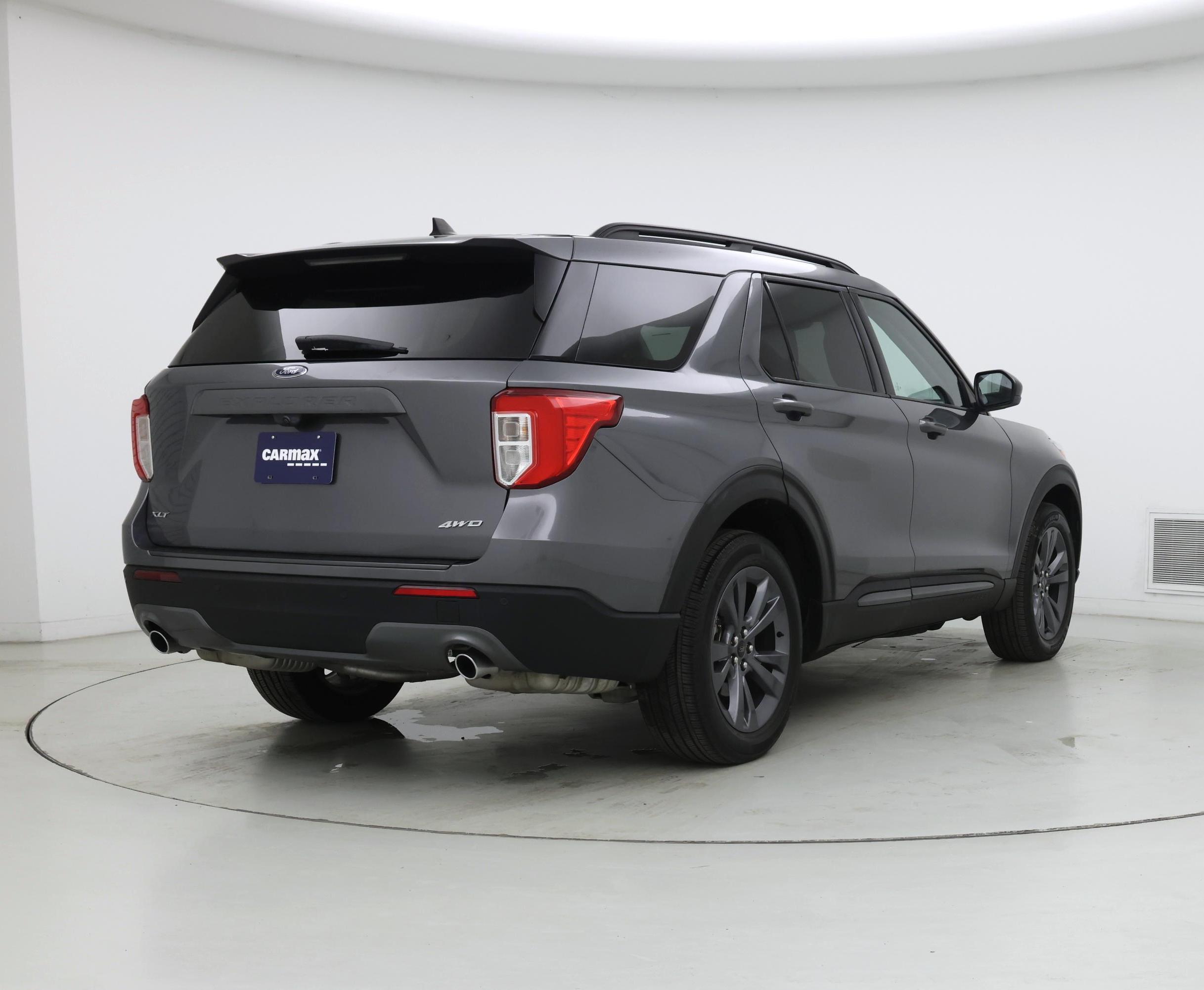 Thumbnail: 2022 Ford Explorer - 8