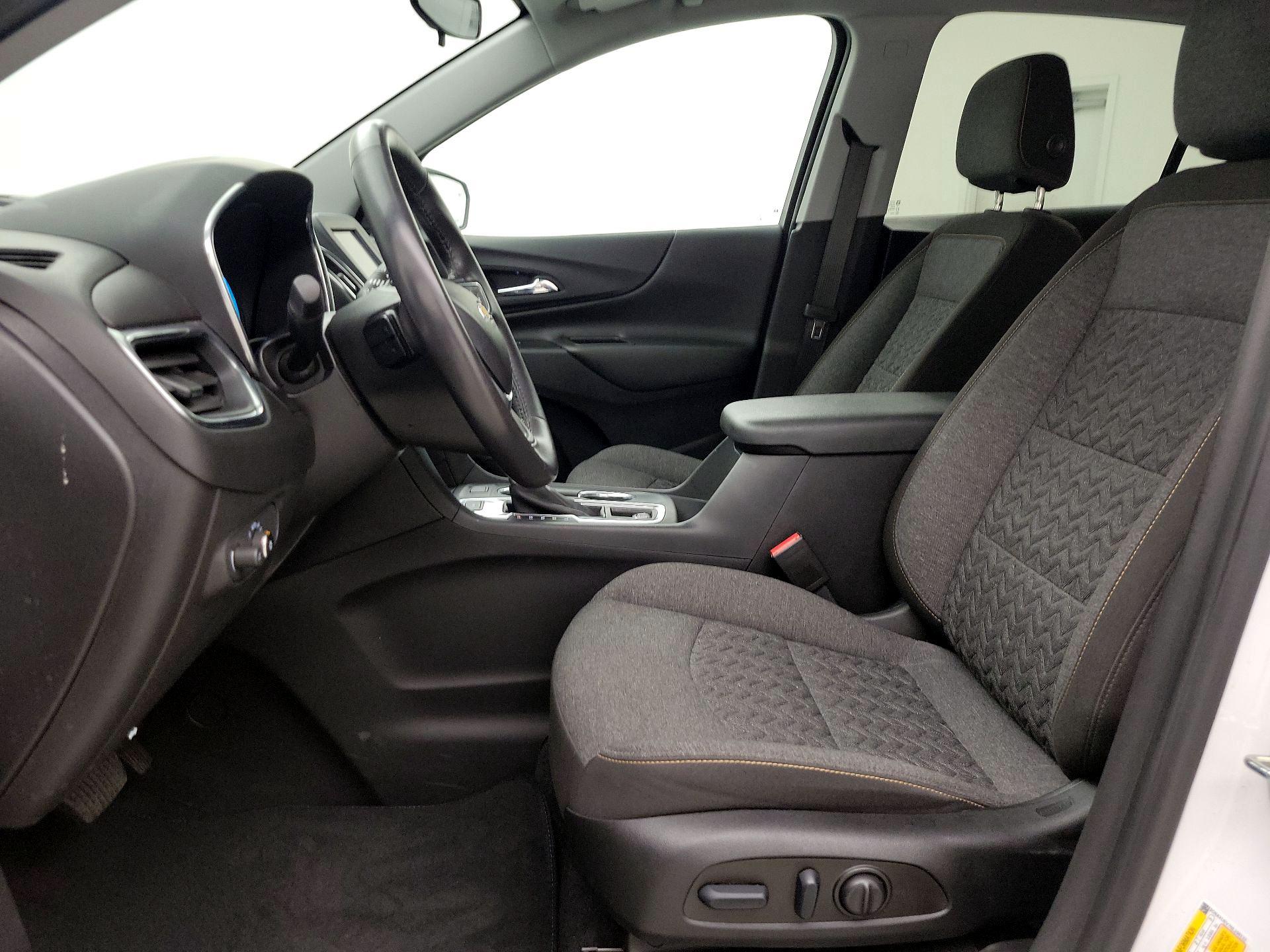 Thumbnail: 2022 Chevrolet Equinox - 11