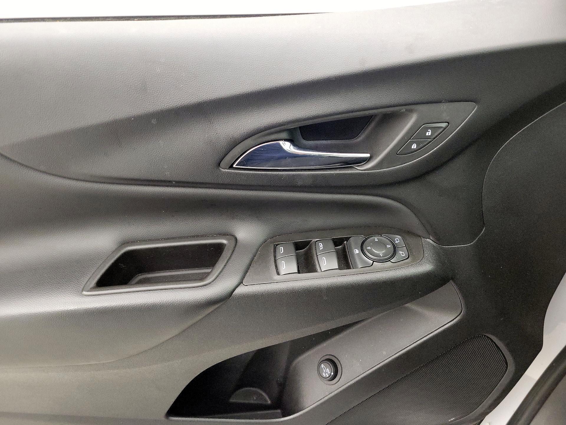 Thumbnail: 2022 Chevrolet Equinox - 12