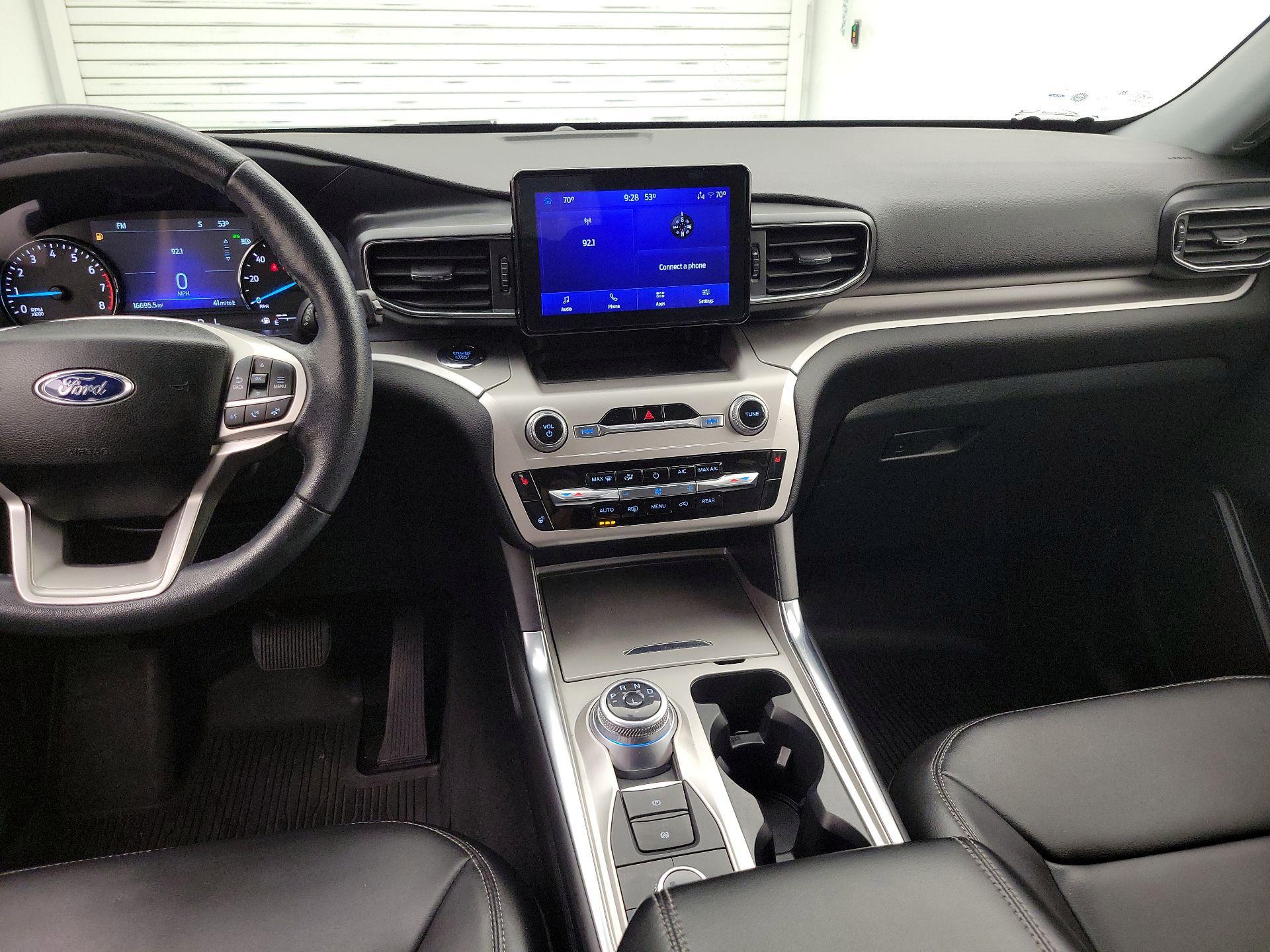 Thumbnail: 2022 Ford Explorer - 9