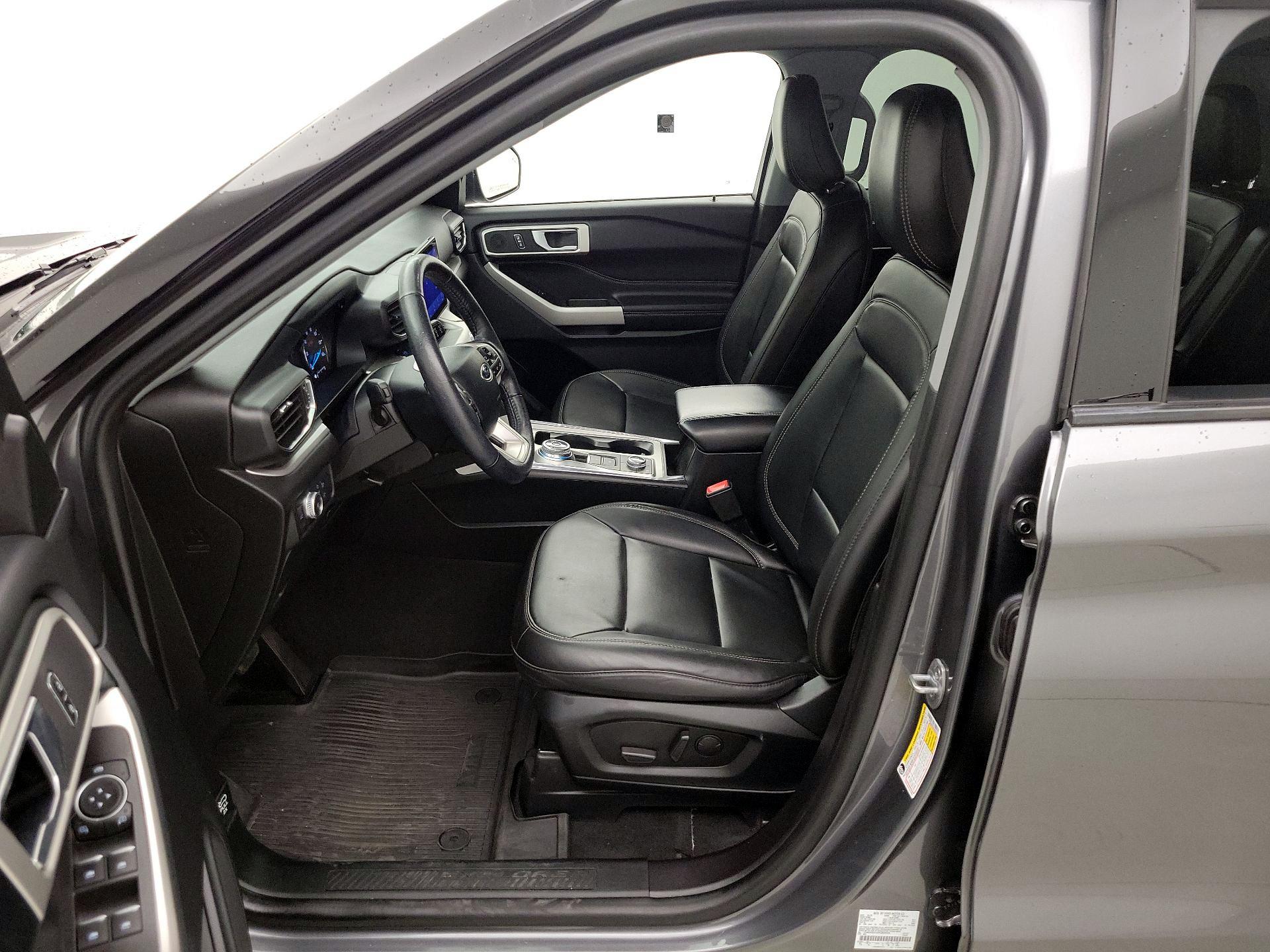 Thumbnail: 2022 Ford Explorer - 11