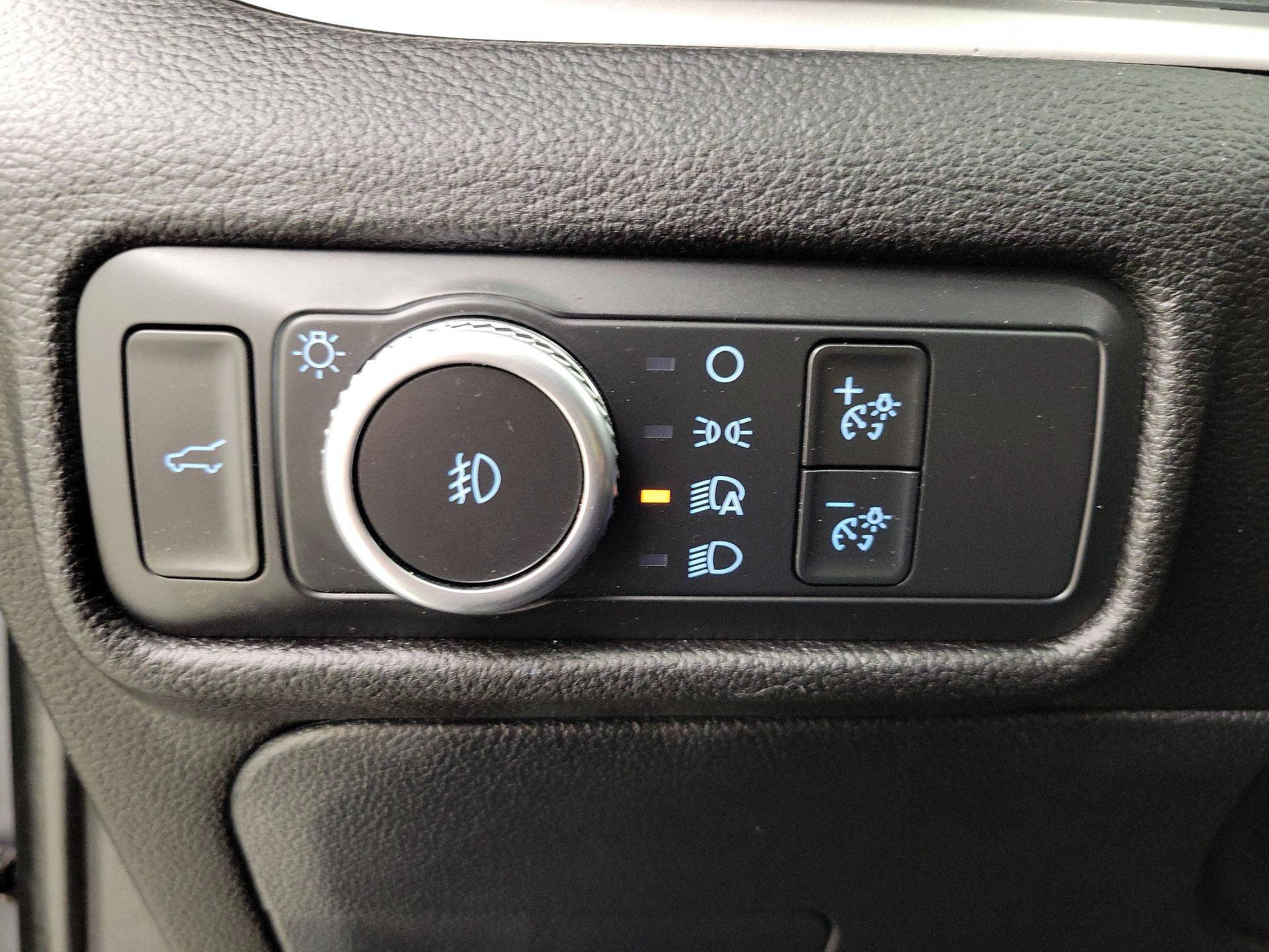 Thumbnail: 2022 Ford Explorer - 13