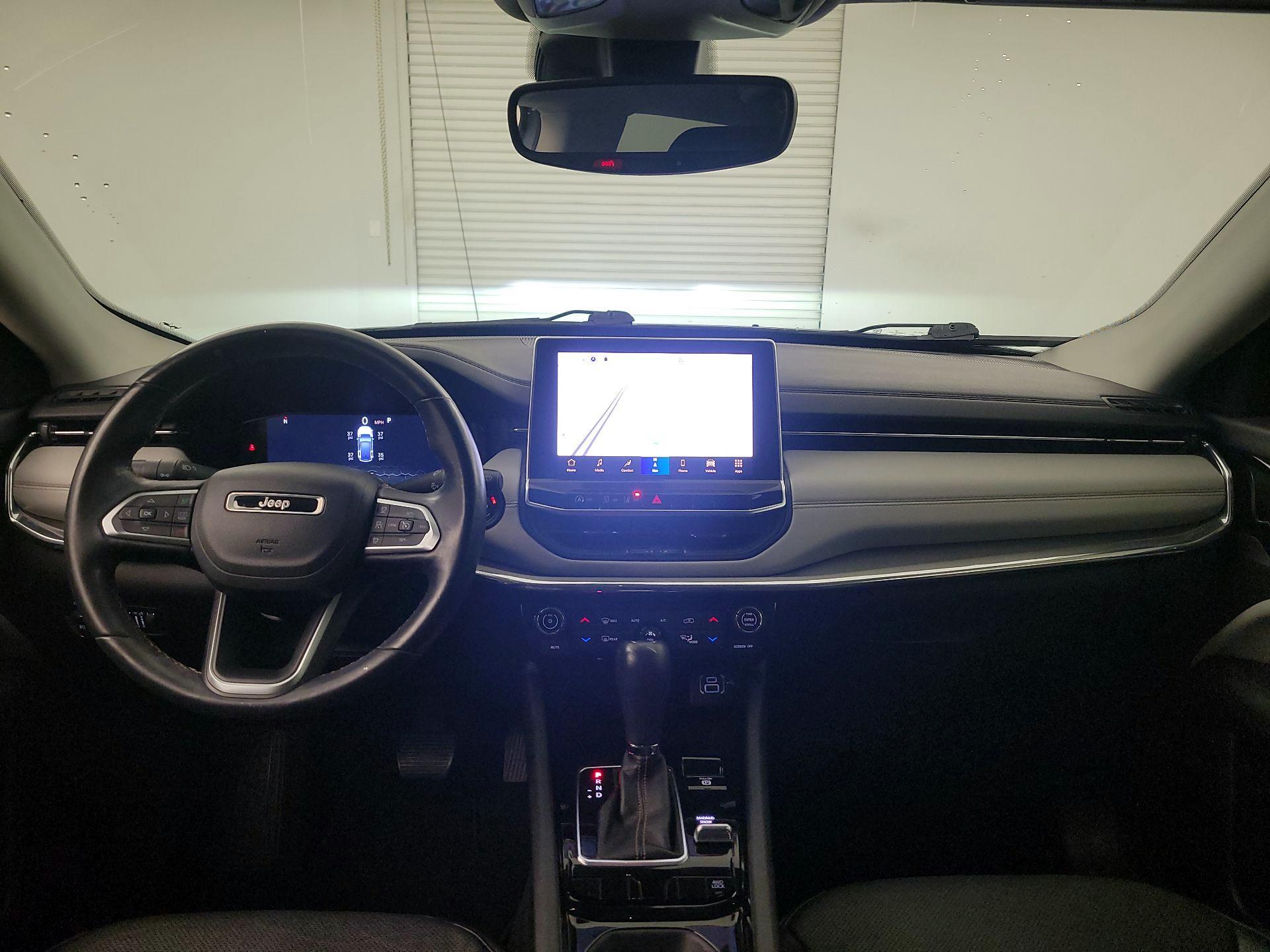 Thumbnail: 2022 Jeep Compass - 9