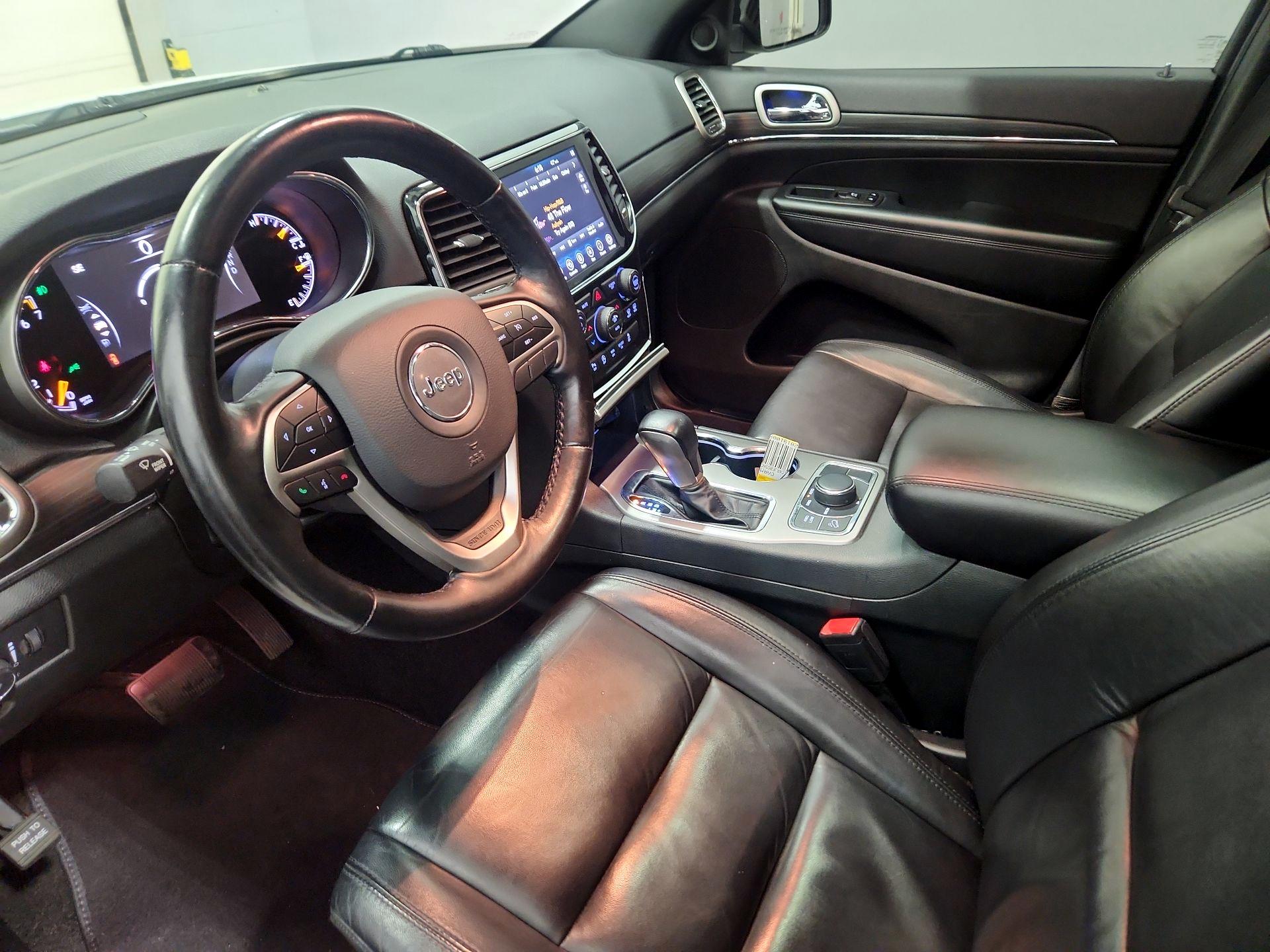 Thumbnail: 2022 Jeep Grand Cherokee - 11