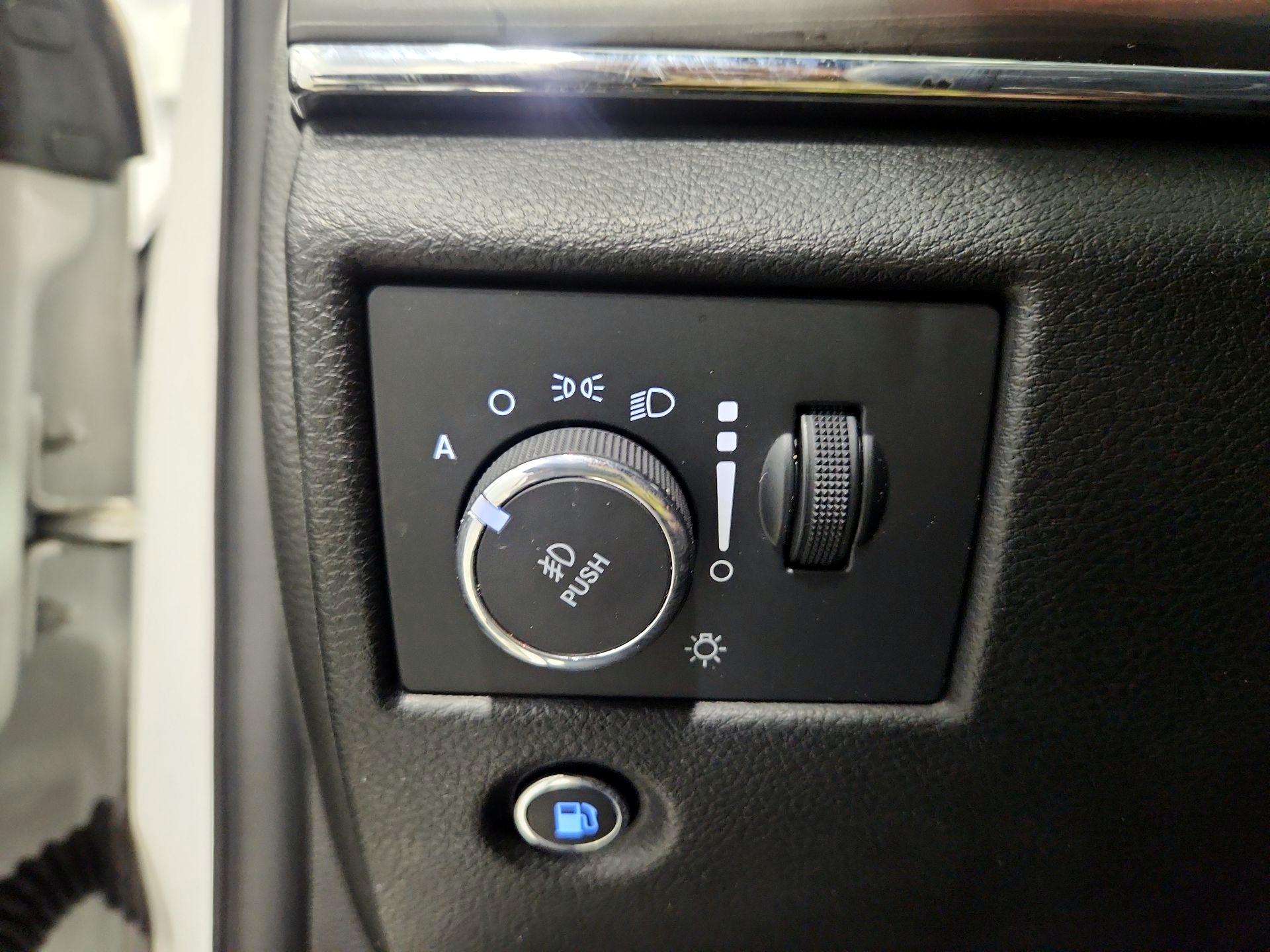 Thumbnail: 2022 Jeep Grand Cherokee - 13