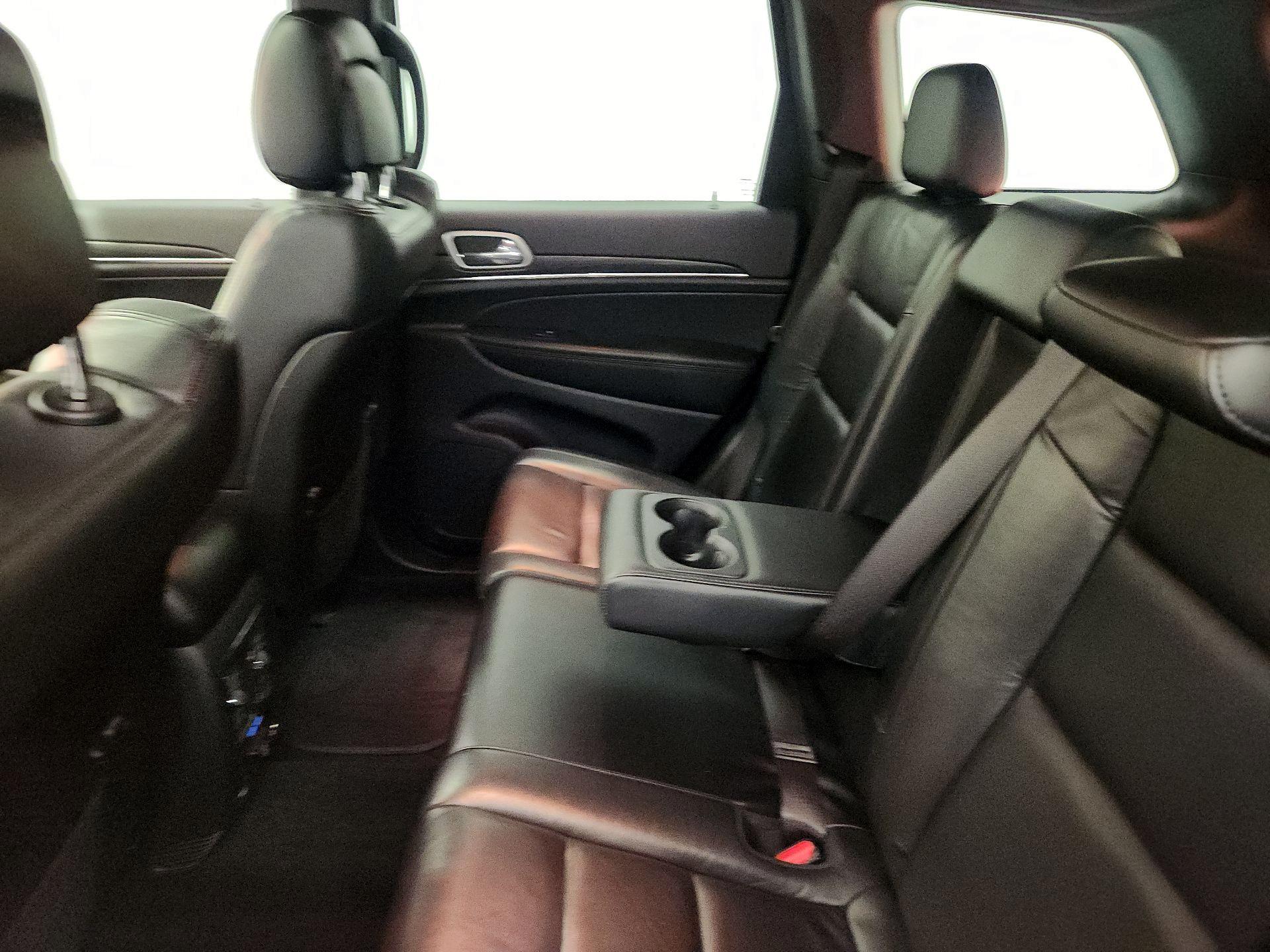 Thumbnail: 2022 Jeep Grand Cherokee - 20