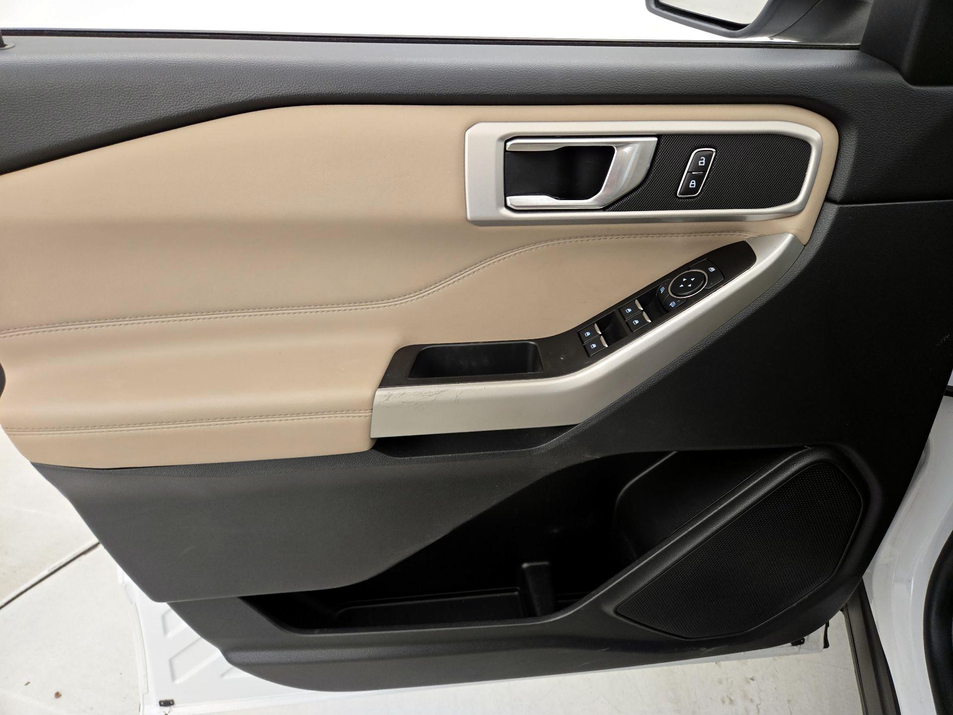 Thumbnail: 2021 Ford Explorer - 12