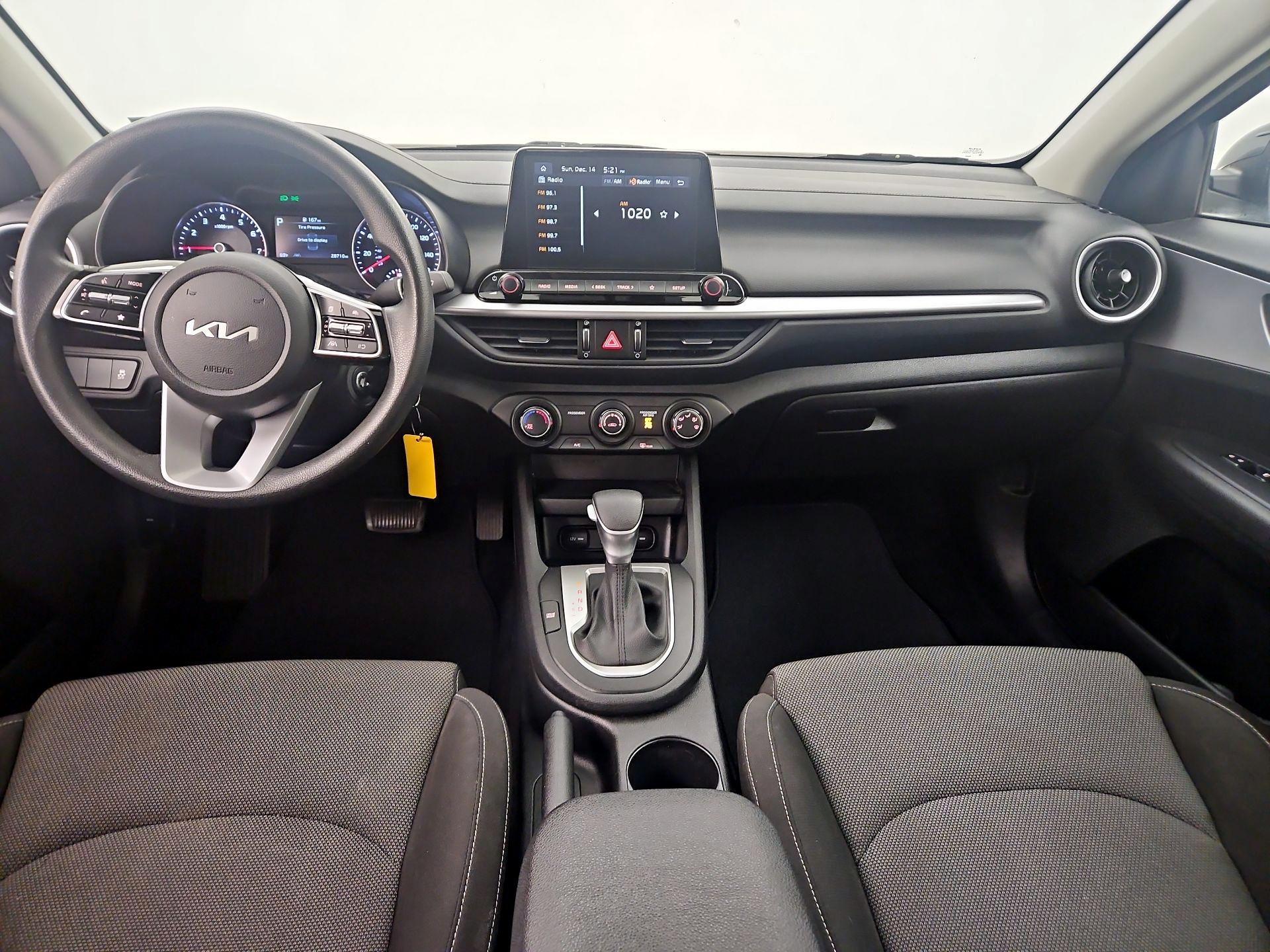 Thumbnail: 2023 Kia Forte - 9