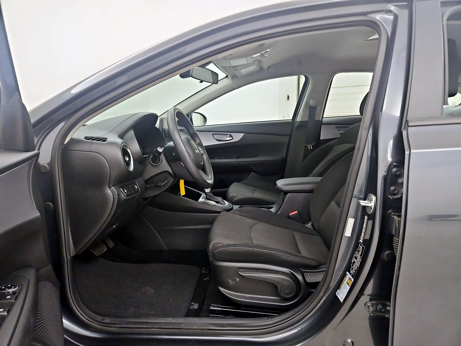 Thumbnail: 2023 Kia Forte - 11