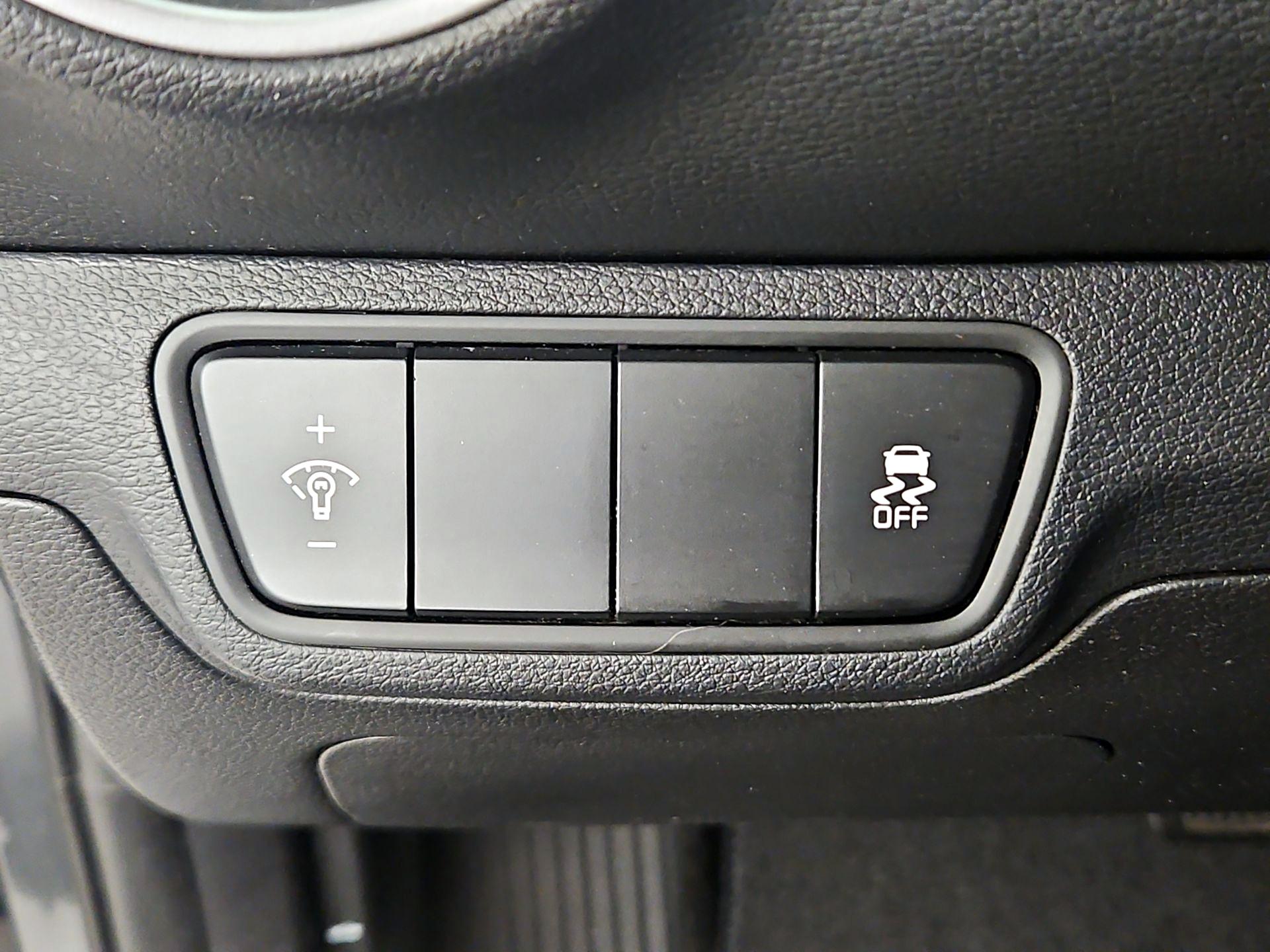 Thumbnail: 2023 Kia Forte - 13