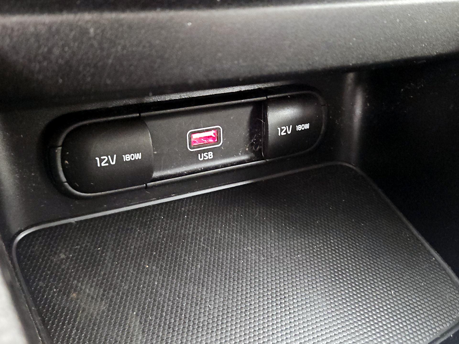 Thumbnail: 2023 Kia Forte - 18