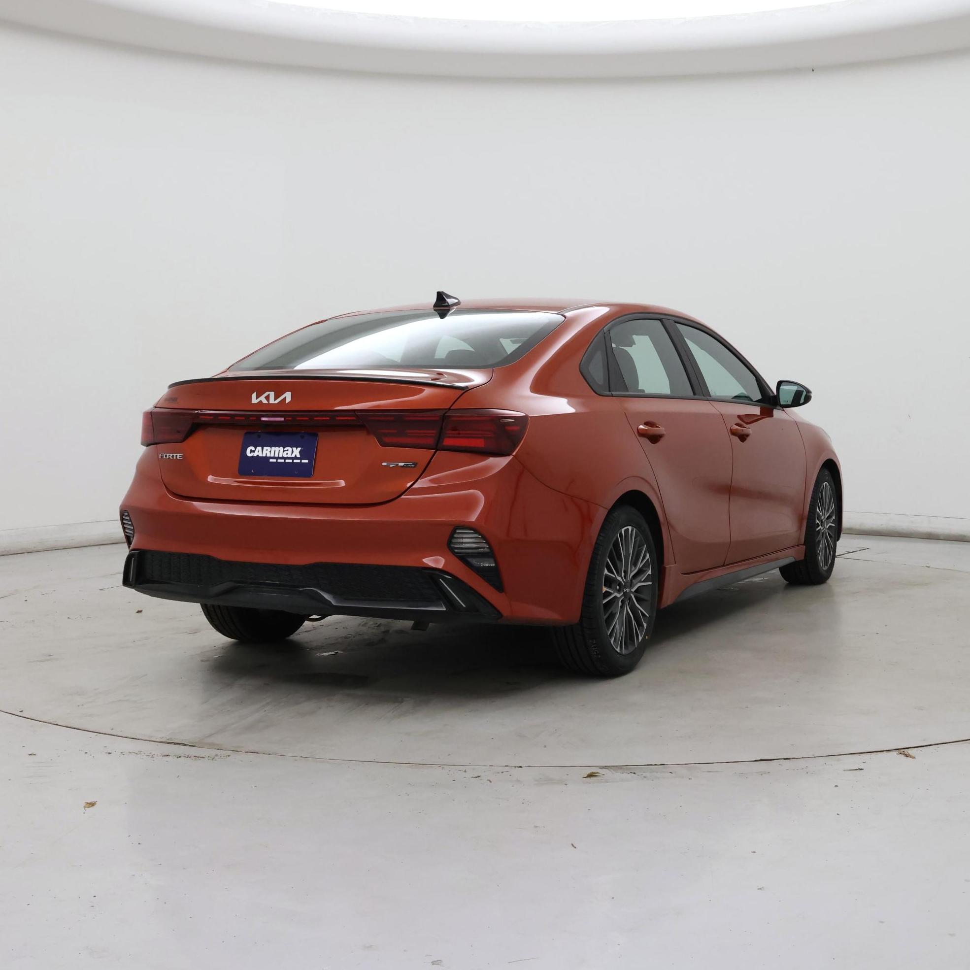 Thumbnail: 2022 Kia Forte - 8