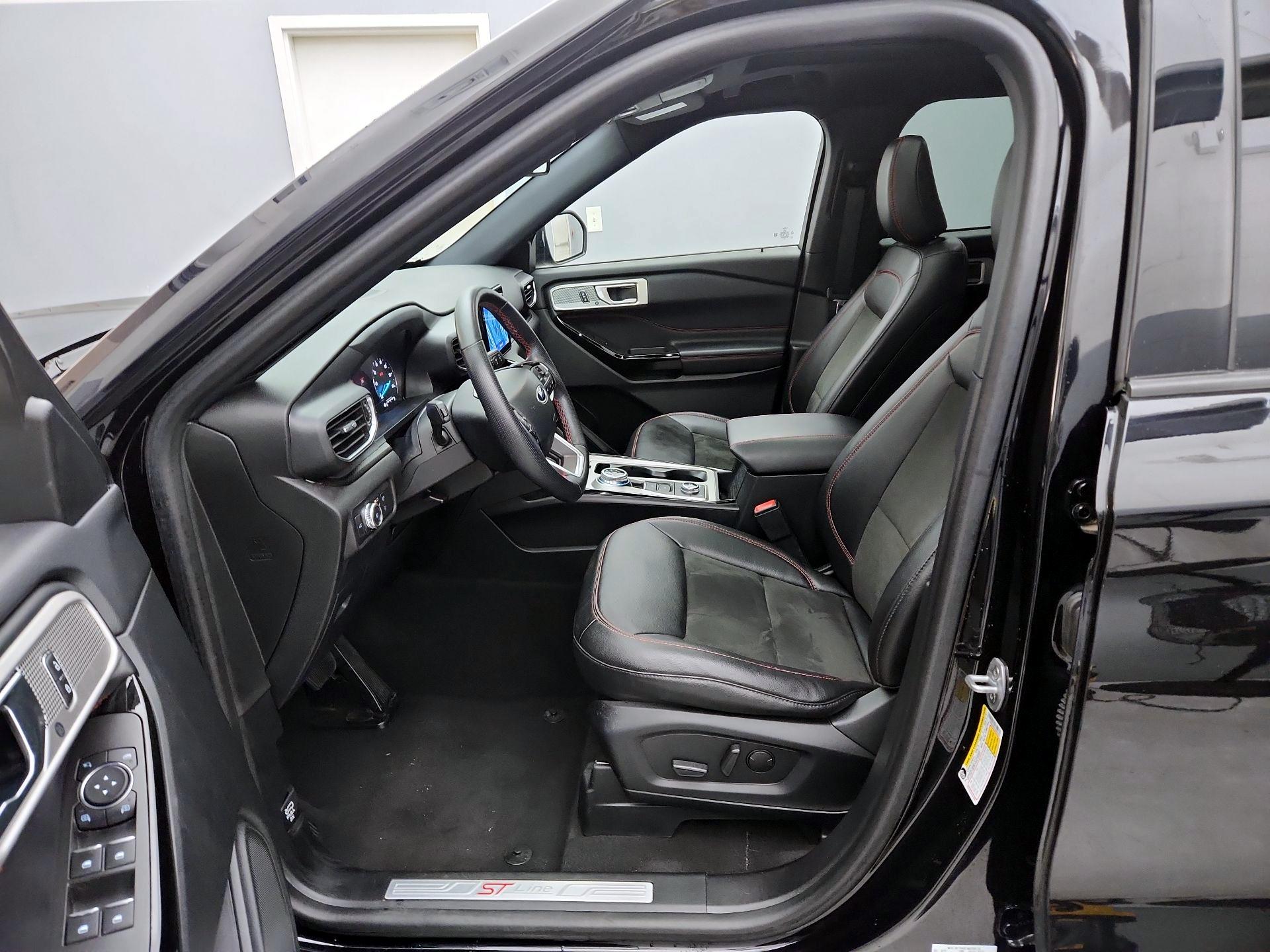 Thumbnail: 2022 Ford Explorer - 11