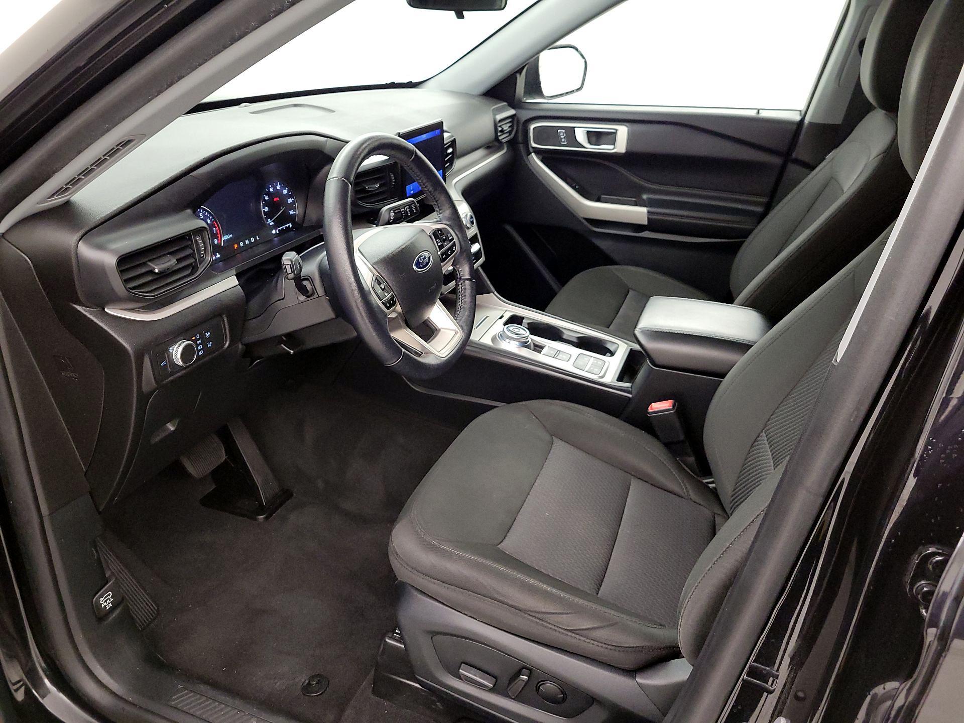 Thumbnail: 2022 Ford Explorer - 11