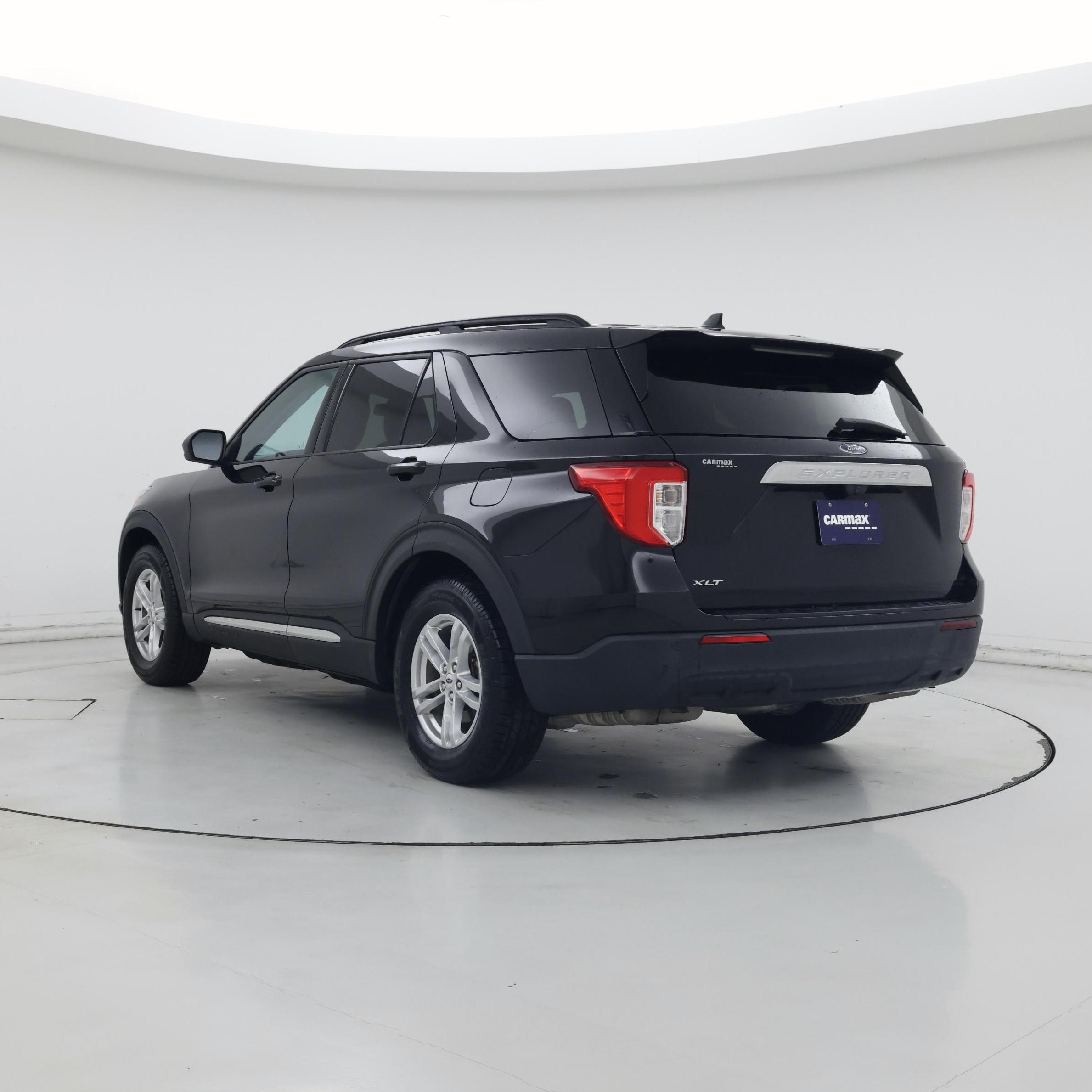 Thumbnail: 2022 Ford Explorer - 2