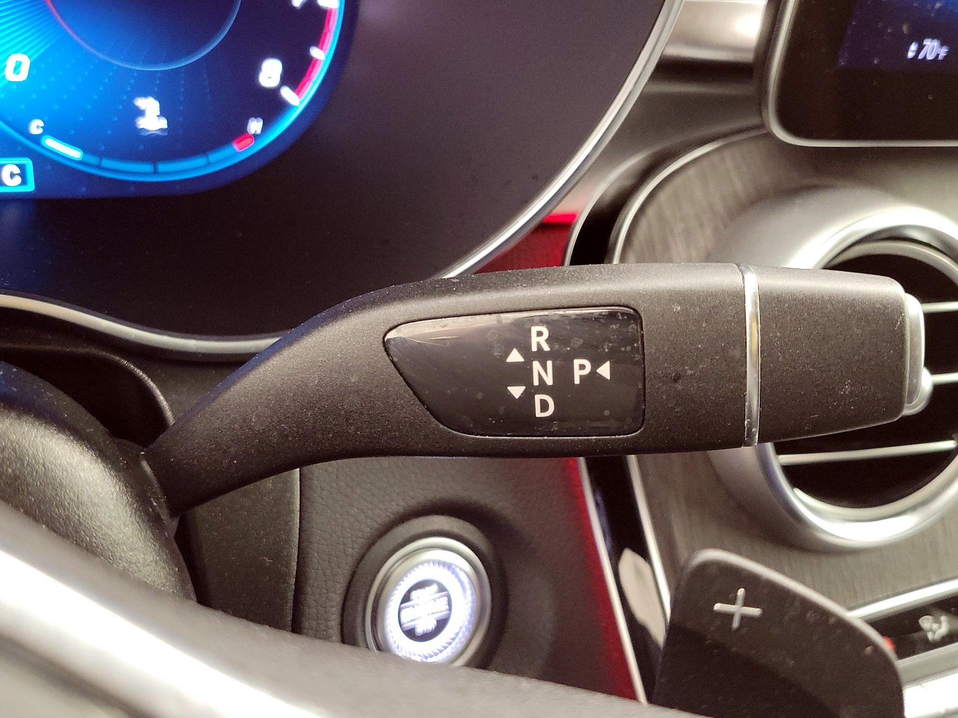 Thumbnail: 2022 Mercedes-Benz GLC - 18