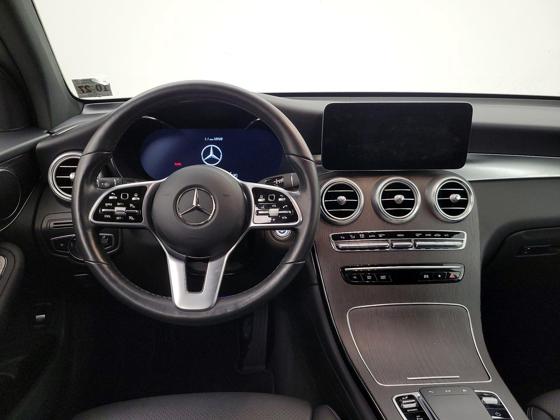 Thumbnail: 2022 Mercedes-Benz GLC - 10