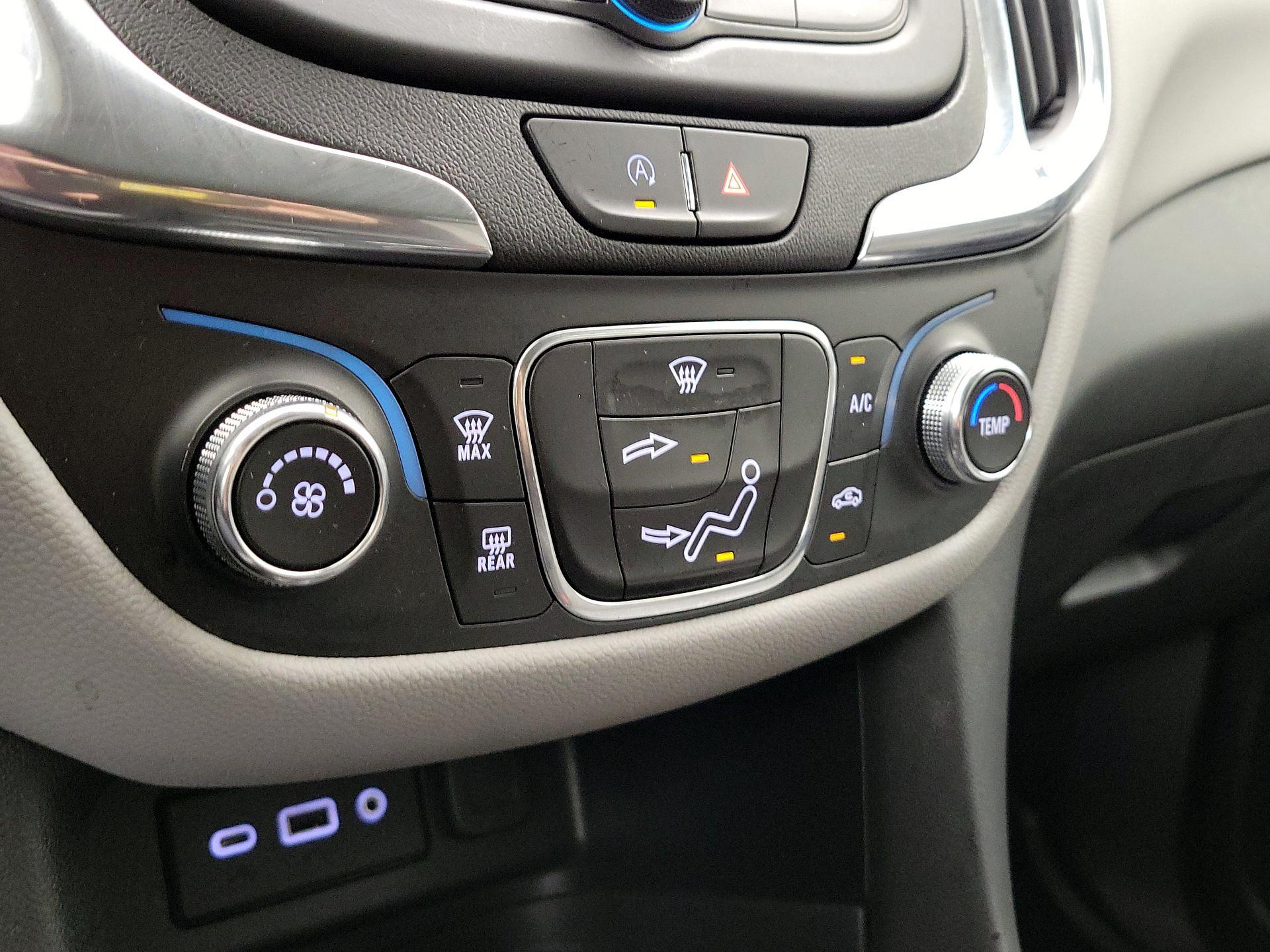 Thumbnail: 2022 Chevrolet Equinox - 16