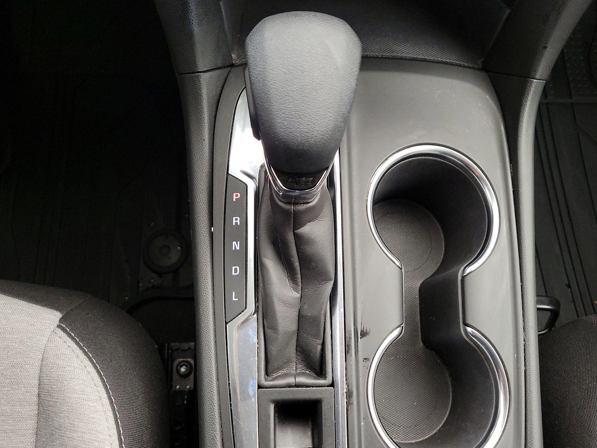 Thumbnail: 2022 Chevrolet Equinox - 17