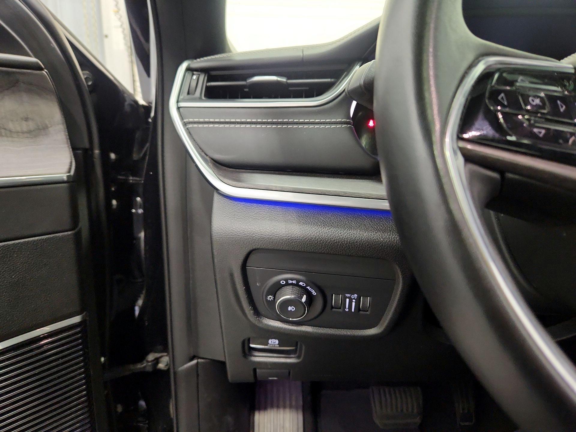 Thumbnail: 2022 Jeep Grand Cherokee - 13