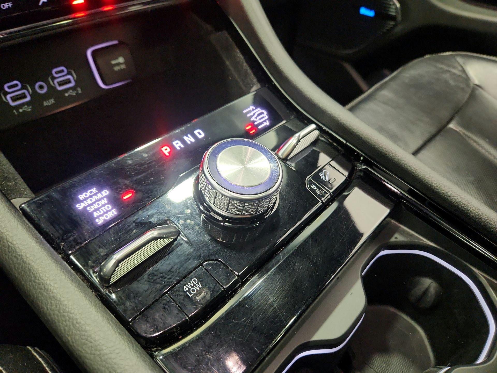 Thumbnail: 2022 Jeep Grand Cherokee - 18