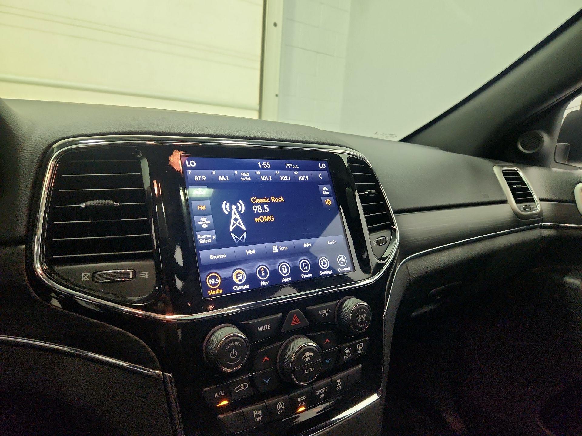 Thumbnail: 2022 Jeep Grand Cherokee - 16