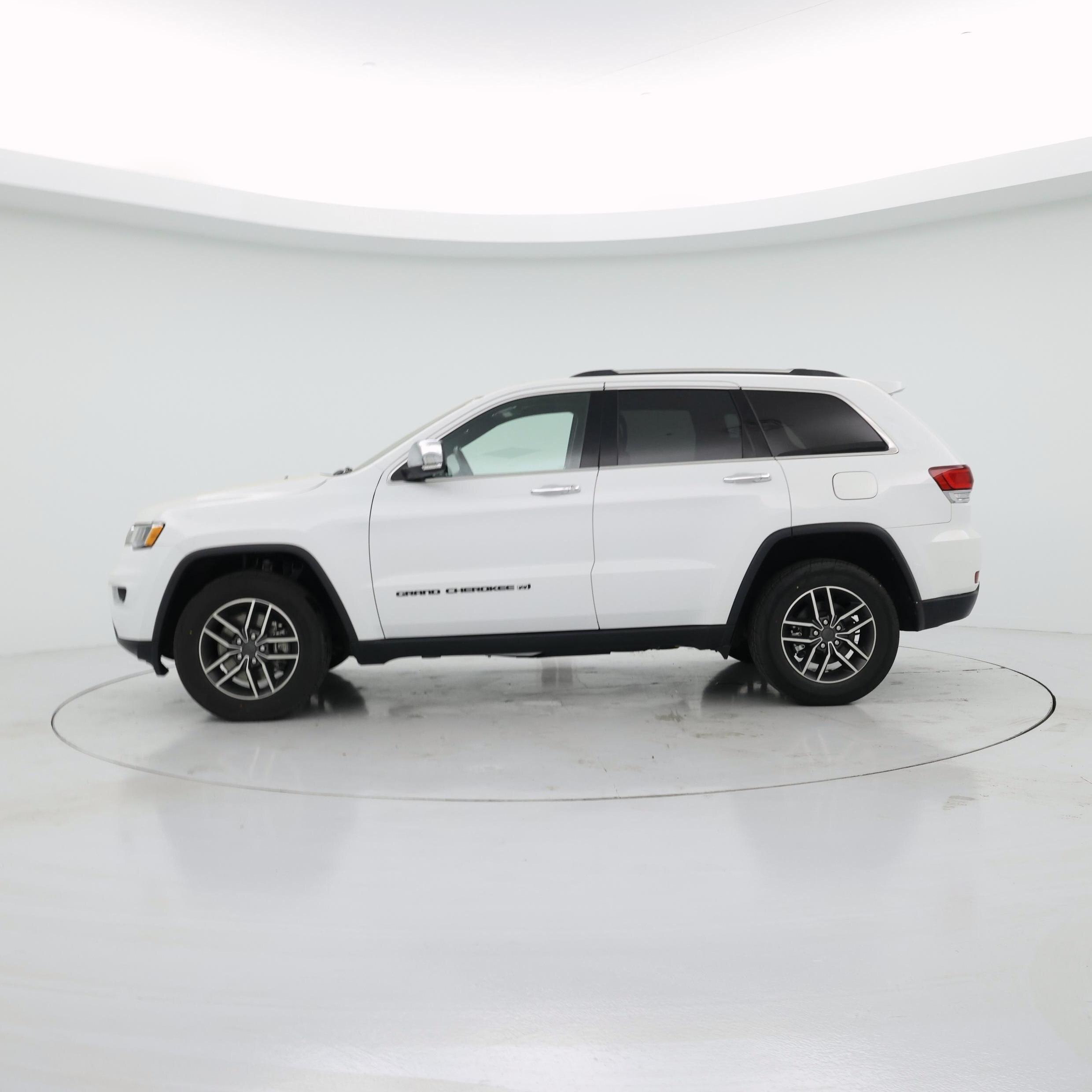 Thumbnail: 2022 Jeep Grand Cherokee - 3