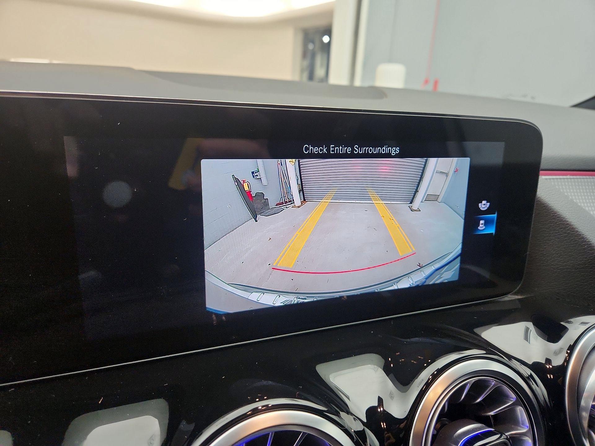 Thumbnail: 2022 Mercedes-Benz GLA - 14