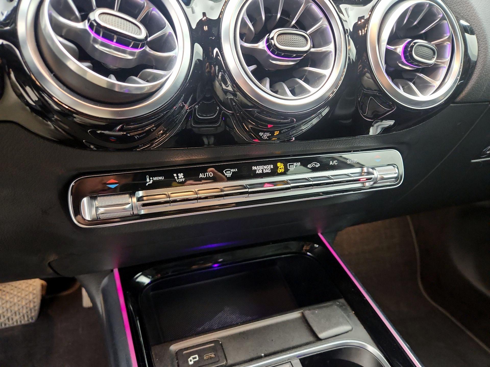 Thumbnail: 2022 Mercedes-Benz GLA - 16