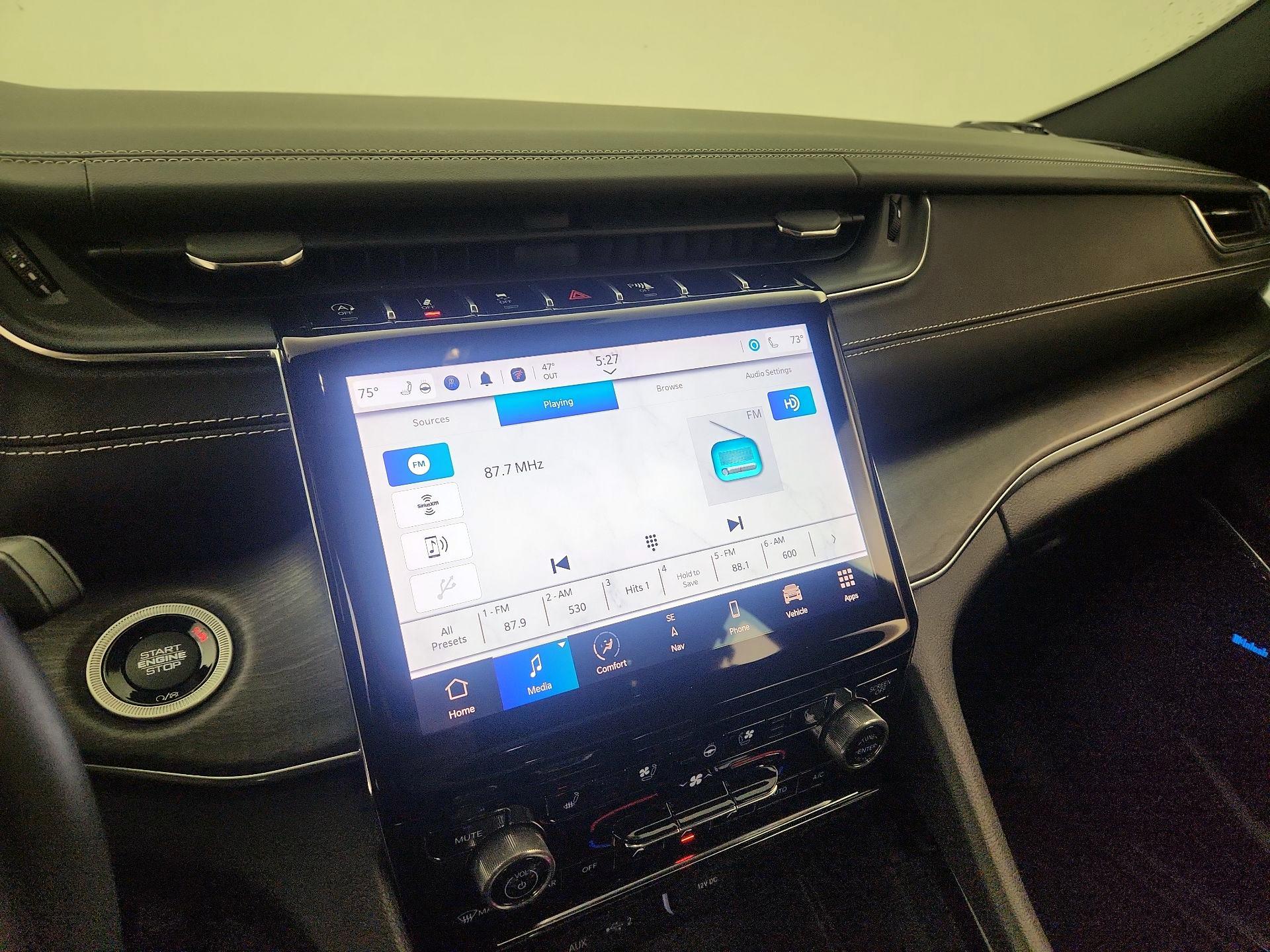 Thumbnail: 2022 Jeep Grand Cherokee - 16