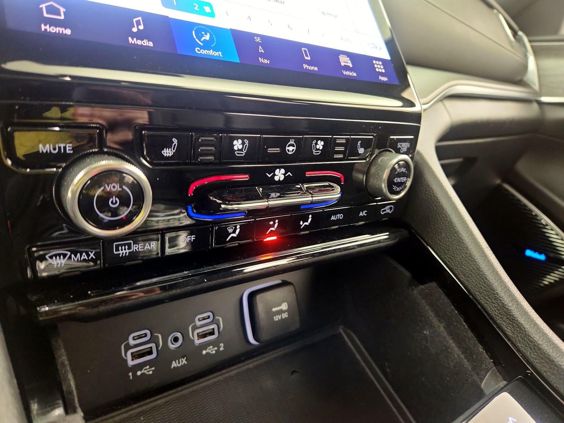 Thumbnail: 2022 Jeep Grand Cherokee - 17