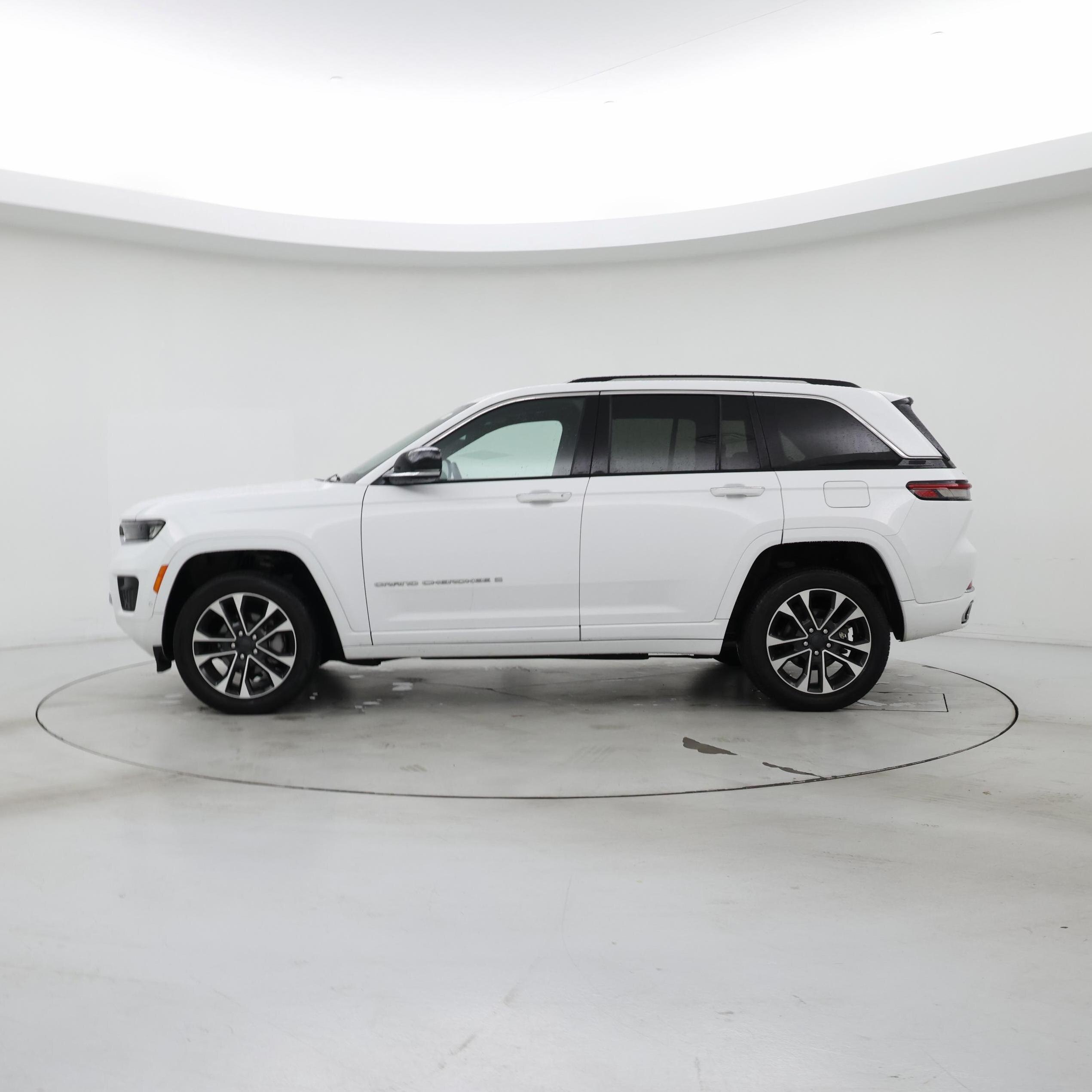 Thumbnail: 2022 Jeep Grand Cherokee - 3