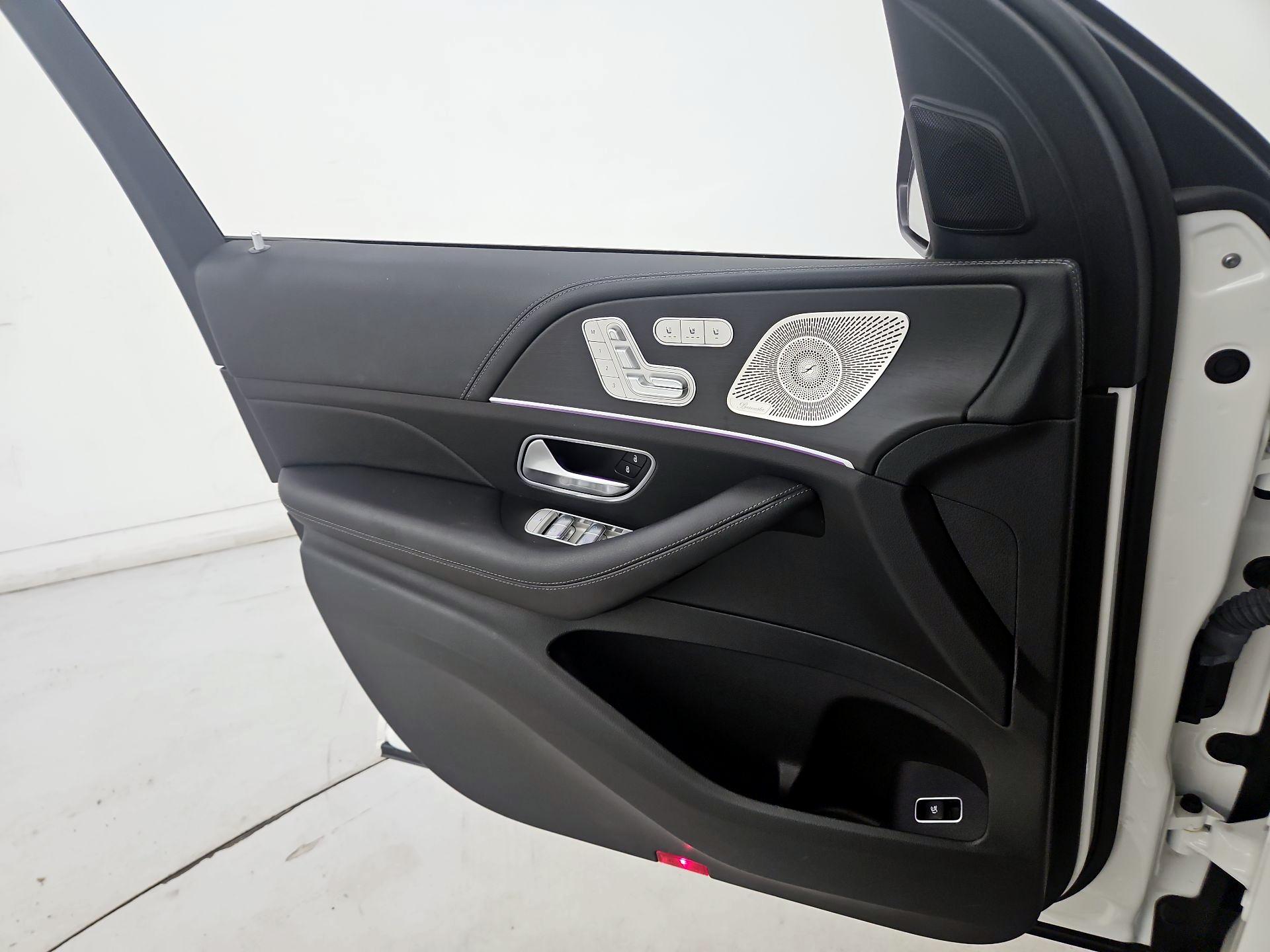 Thumbnail: 2022 Mercedes-Benz GLS - 12