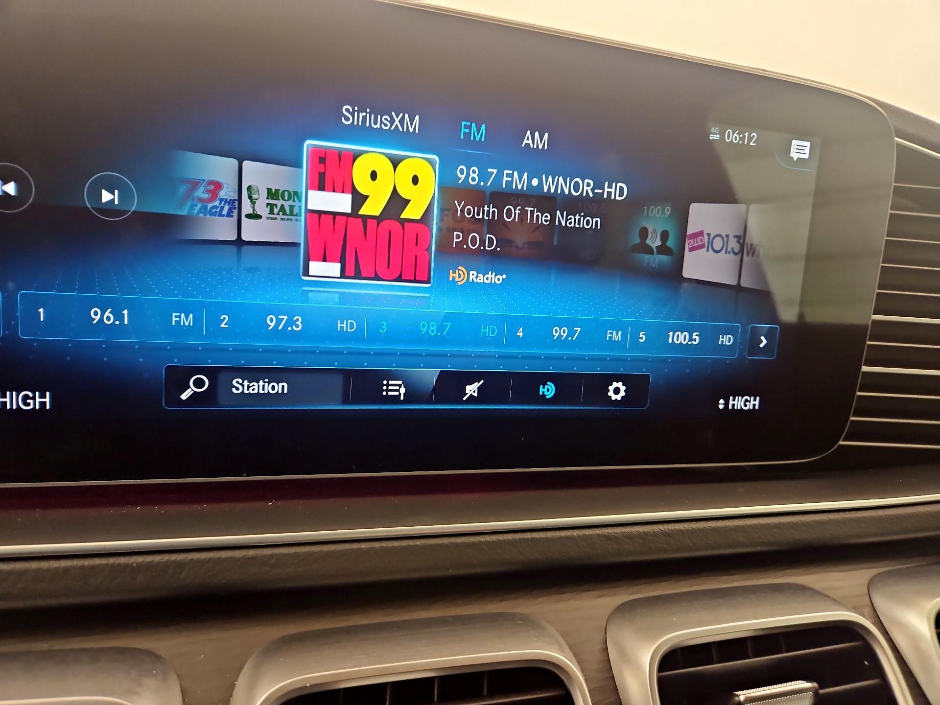 Thumbnail: 2022 Mercedes-Benz GLS - 16