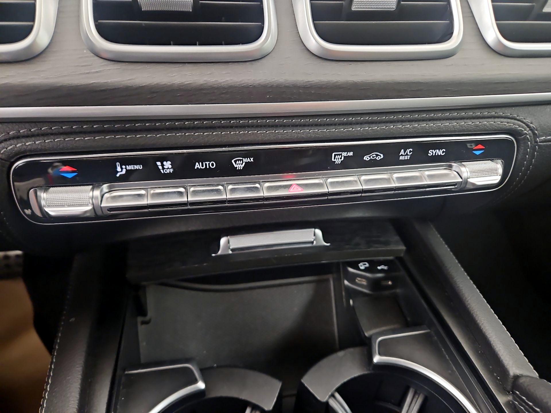 Thumbnail: 2022 Mercedes-Benz GLS - 17