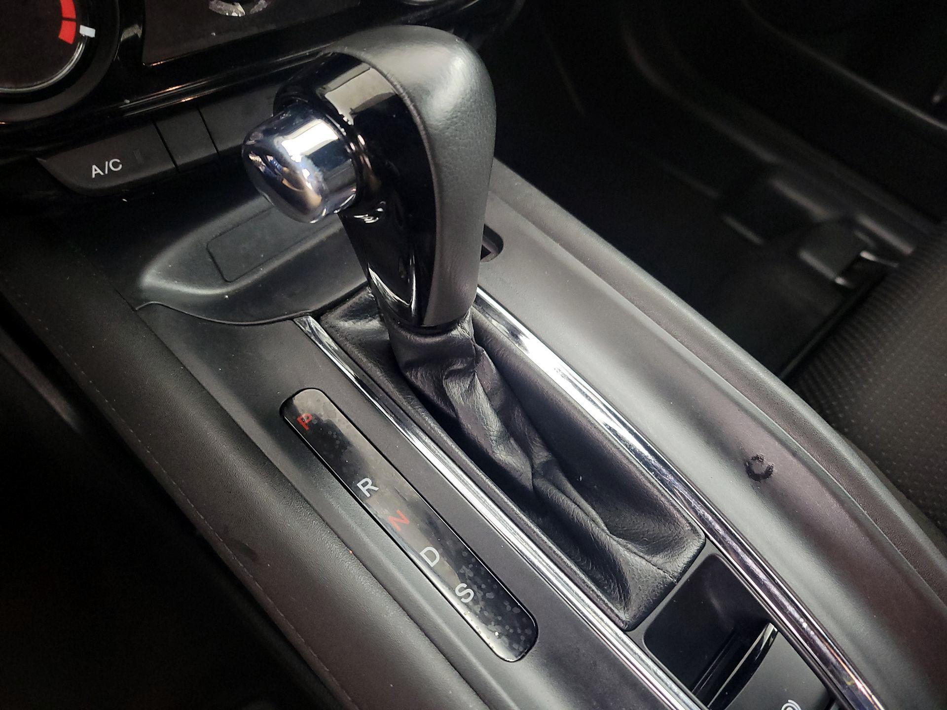 Thumbnail: 2022 Honda HR-V - 17