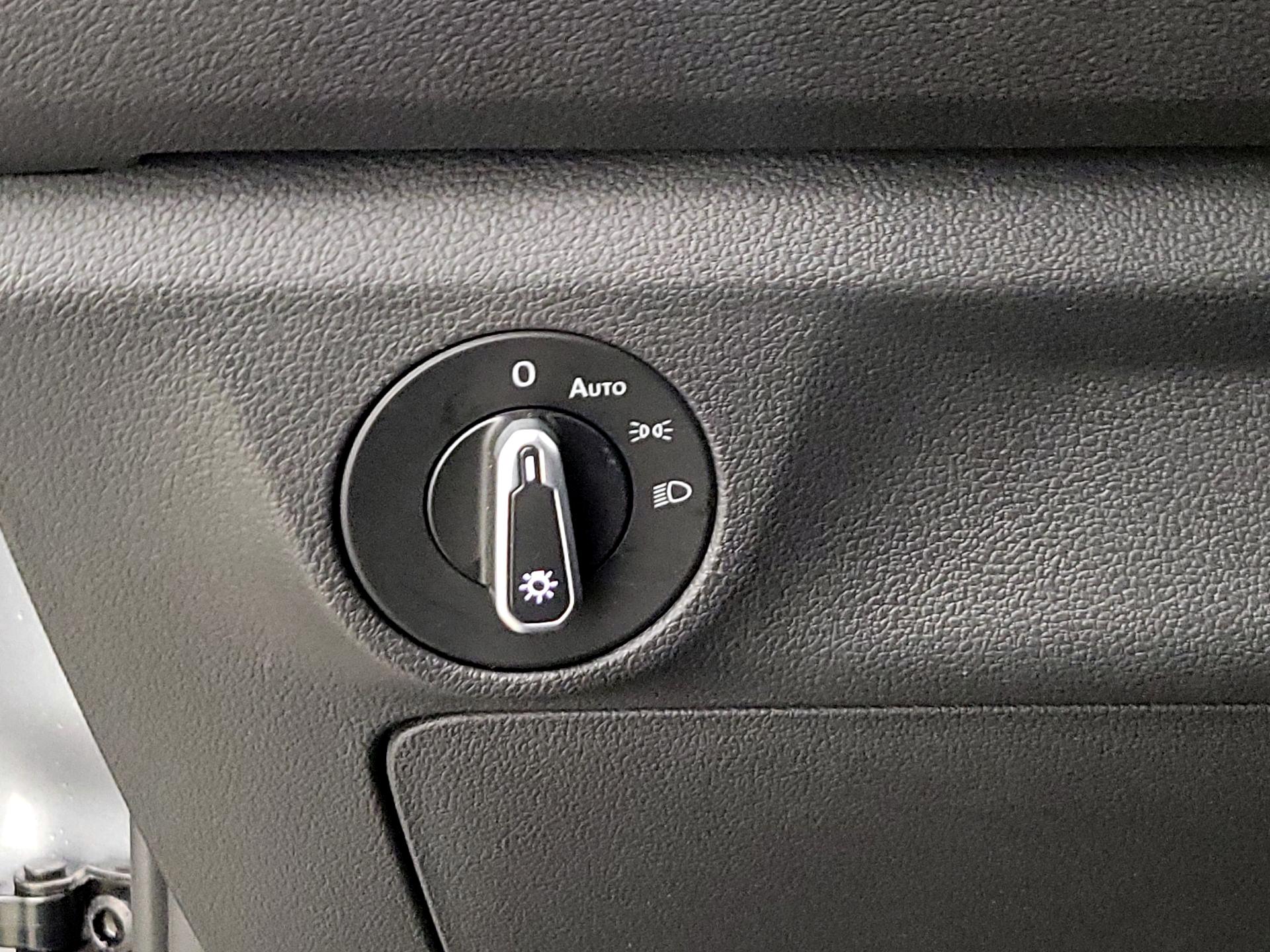 Thumbnail: 2022 Volkswagen Jetta - 13