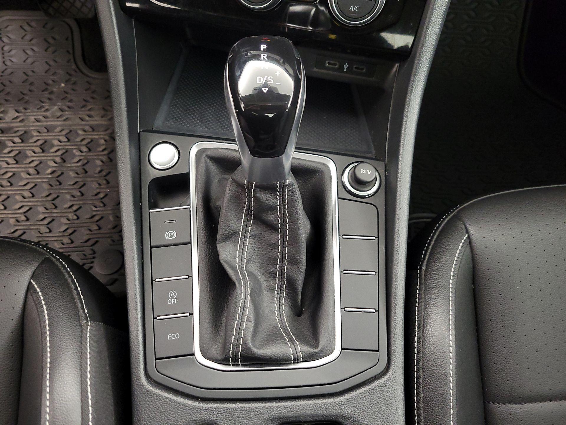 Thumbnail: 2022 Volkswagen Jetta - 17