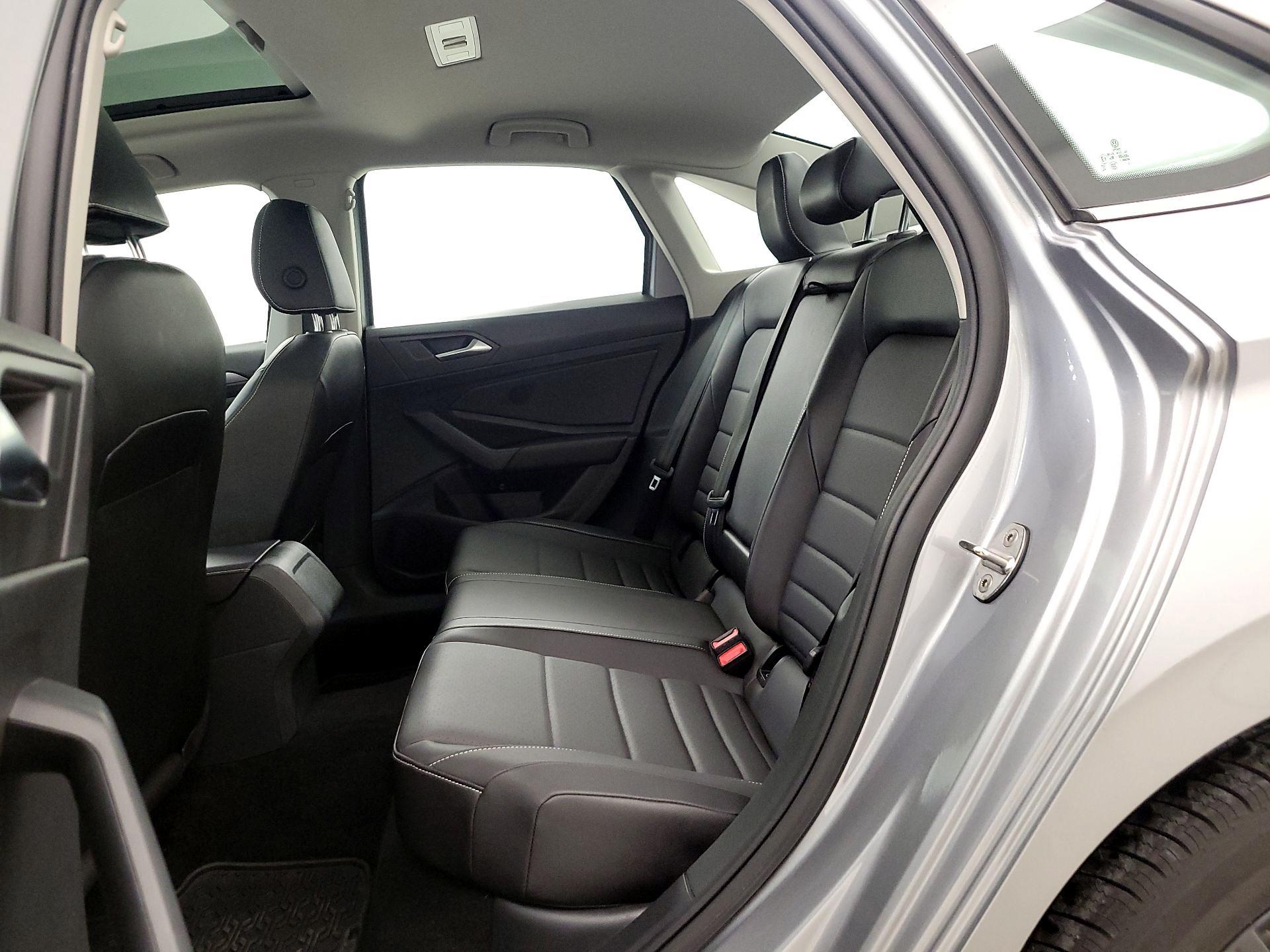 Thumbnail: 2022 Volkswagen Jetta - 20