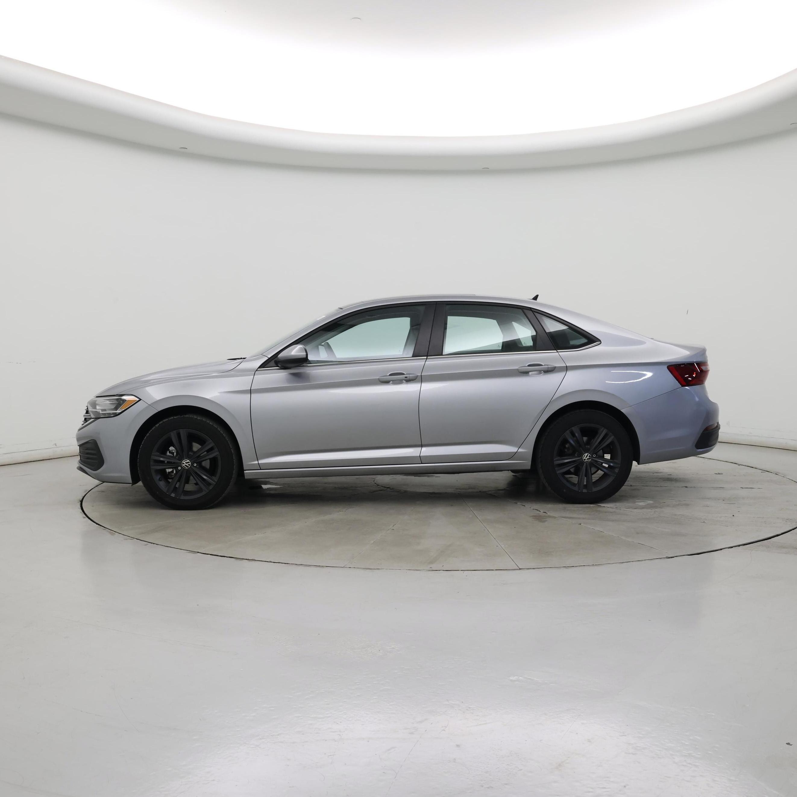 Thumbnail: 2022 Volkswagen Jetta - 3